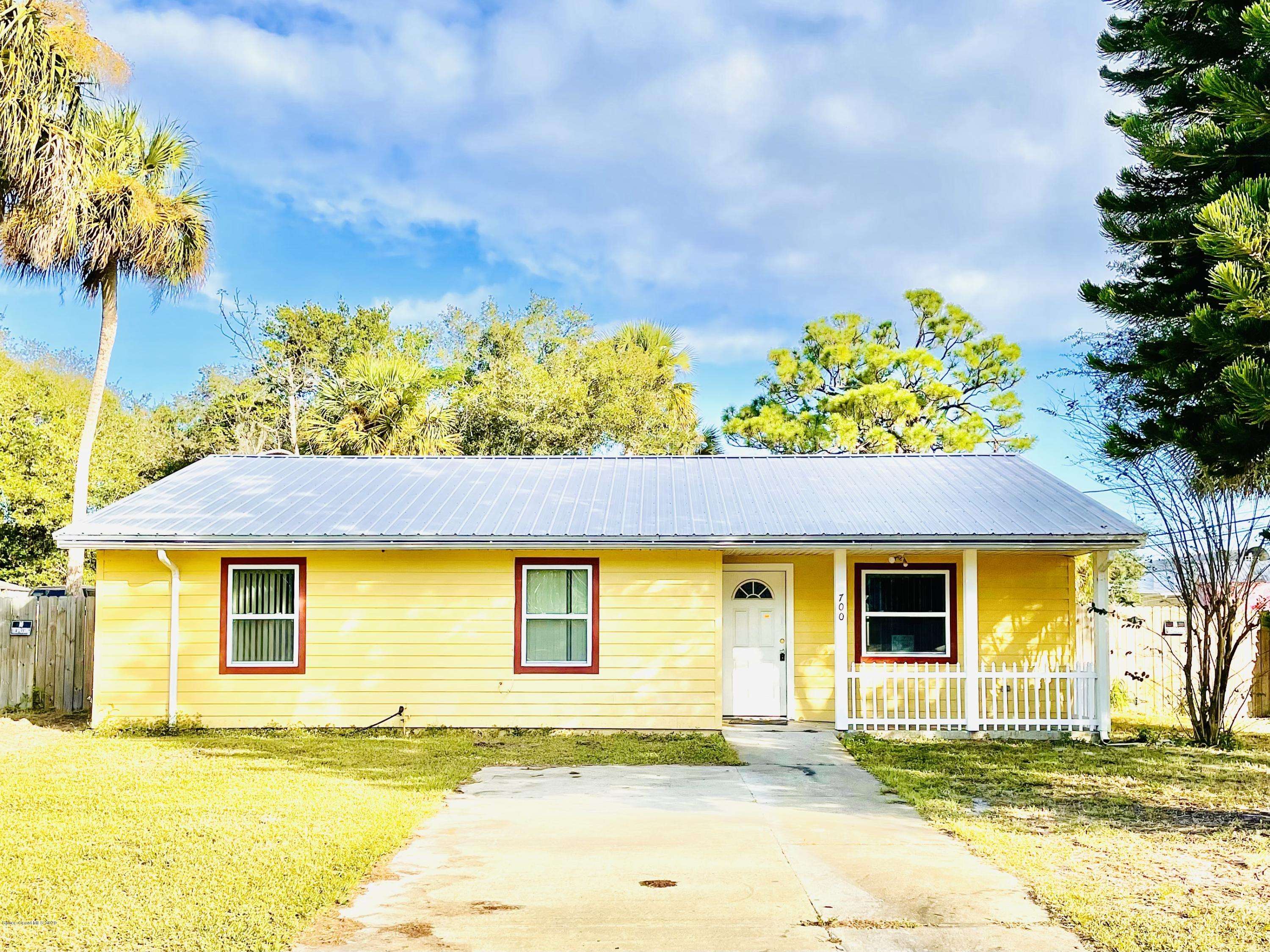 Titusville, FL 32796,700 Tropic ST