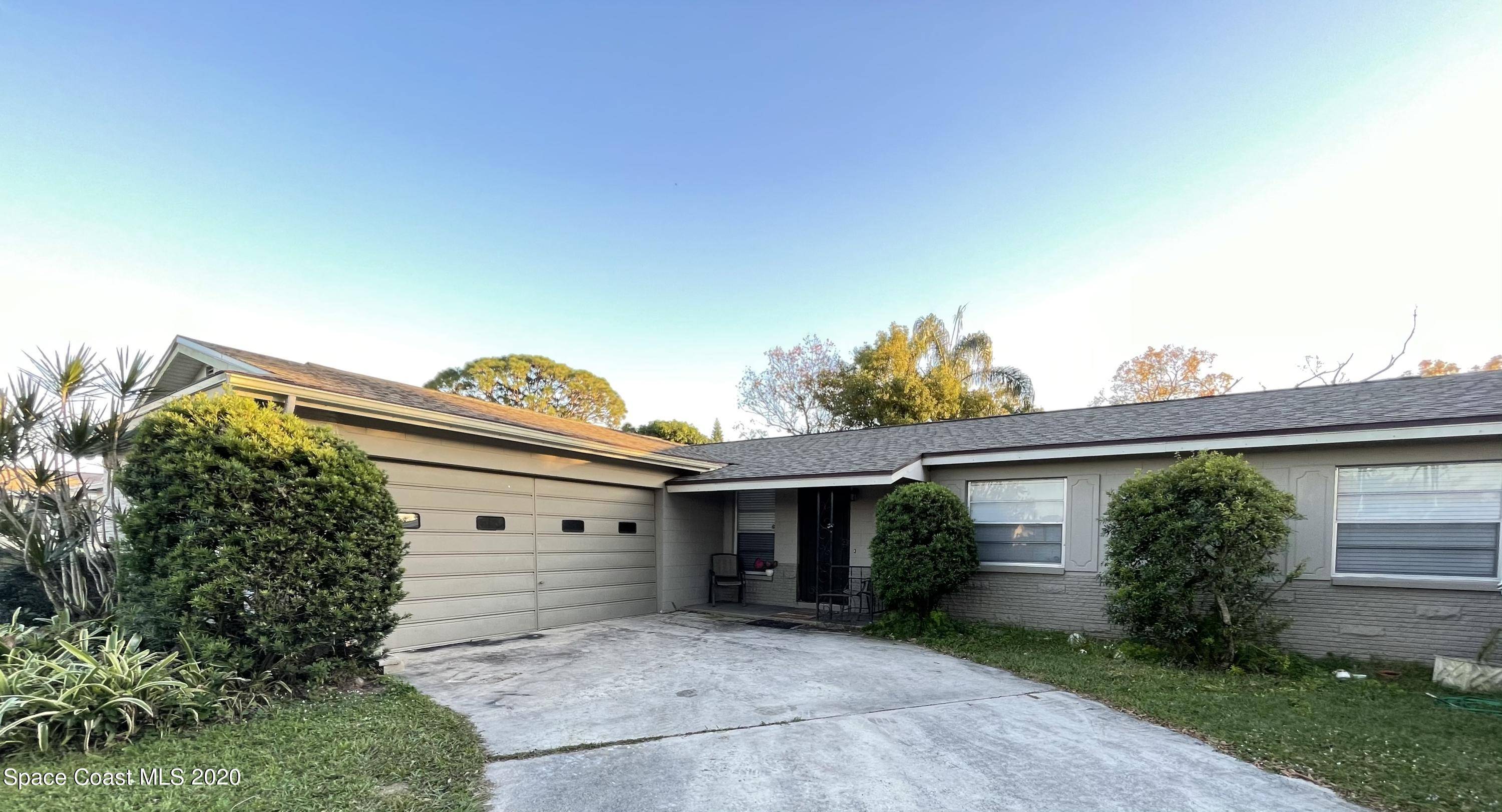 Rockledge, FL 32955,1035 Palmer RD