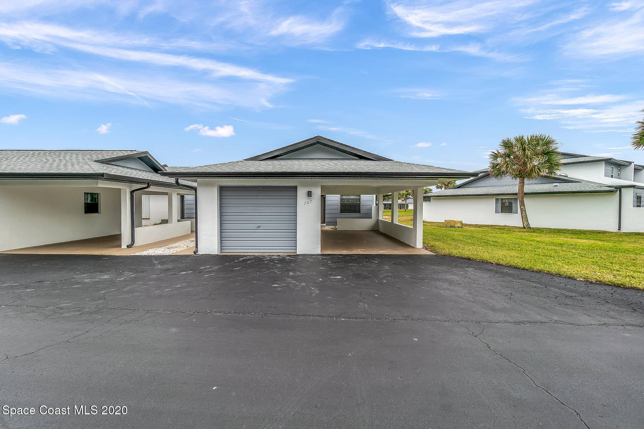 Indian Harbour Beach, FL 32937,707 Palm Springs CIR