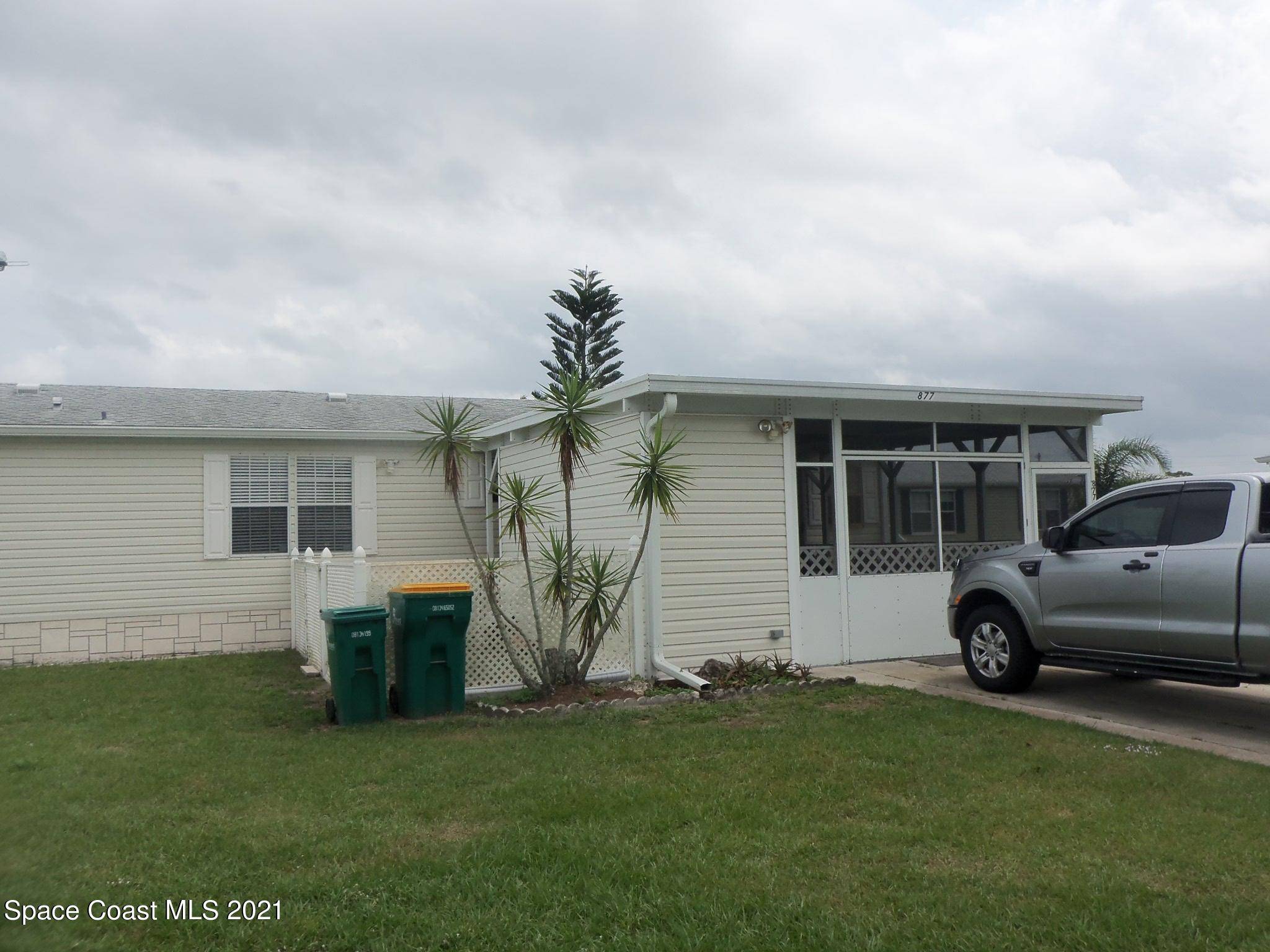 Sebastian, FL 32976,877 Cashew CIR