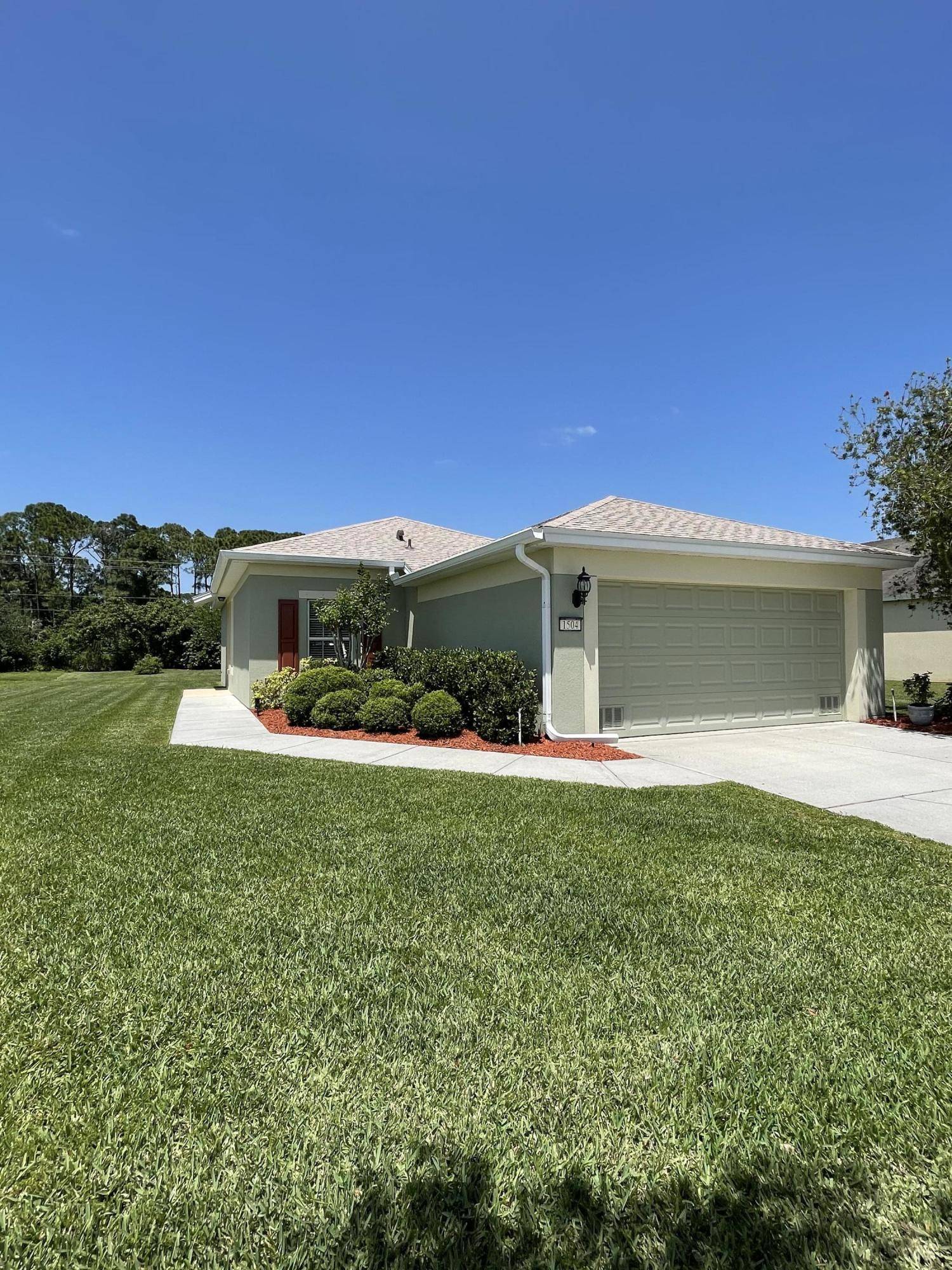 Palm Bay, FL 32909,1504 Dittmer CIR SE