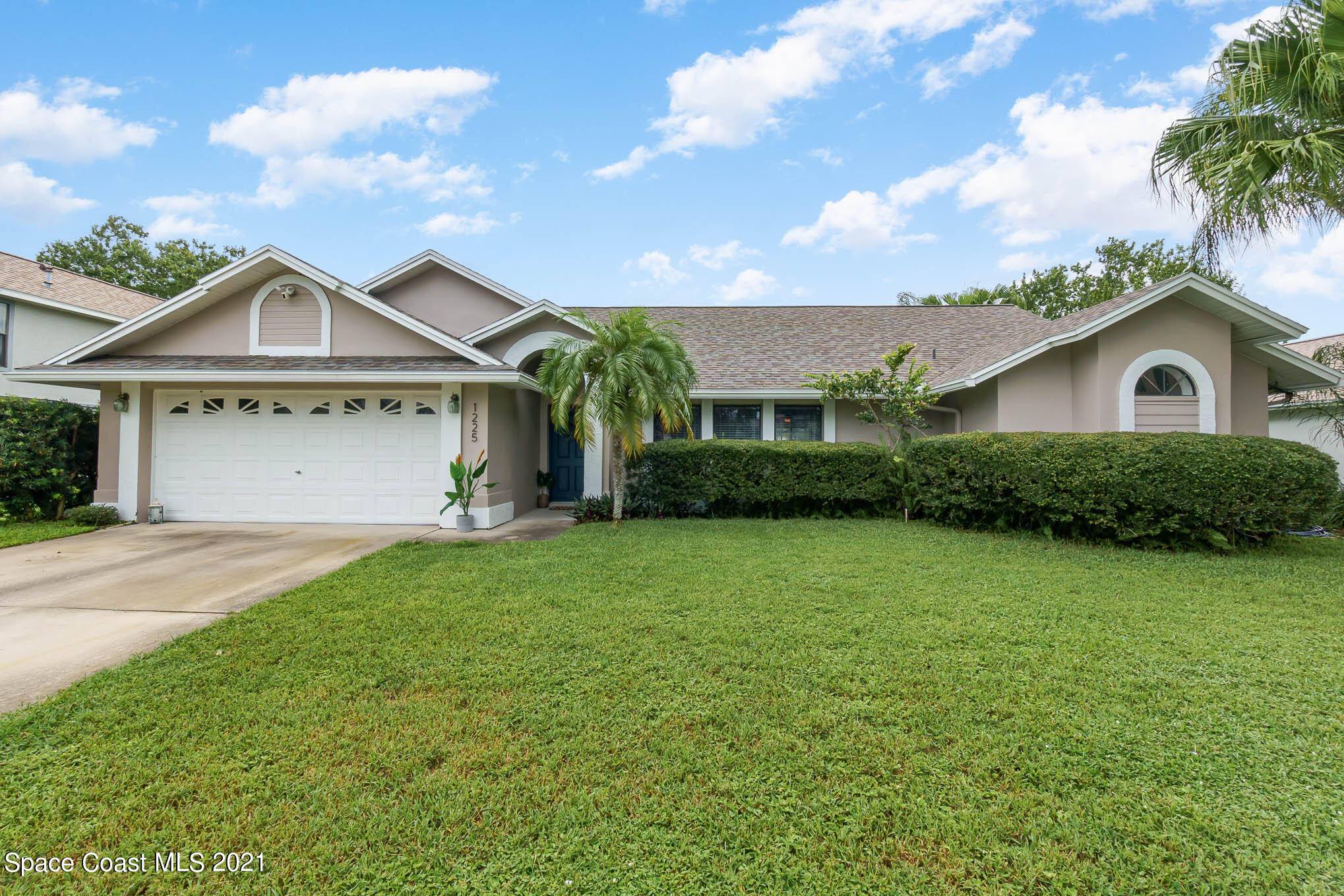 Rockledge, FL 32955,1225 Golden Pond LN