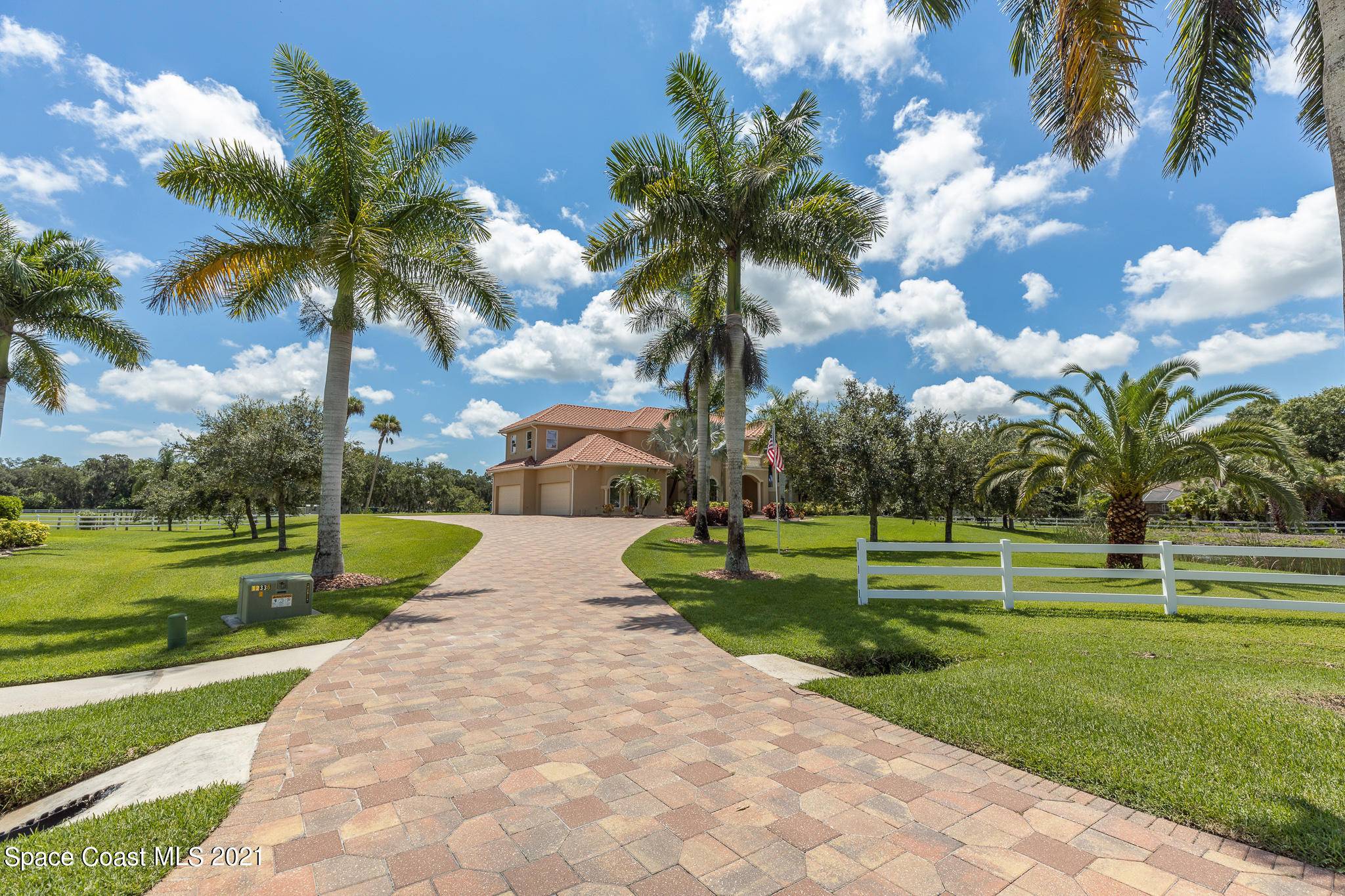 Melbourne, FL 32934,3211 Painted Bunting CT