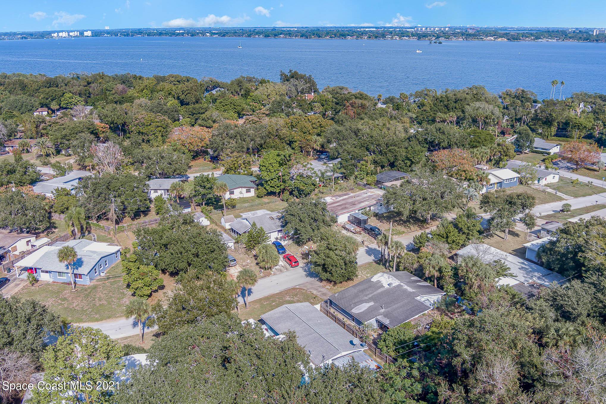 Rockledge, FL 32955,25 Knollwood DR