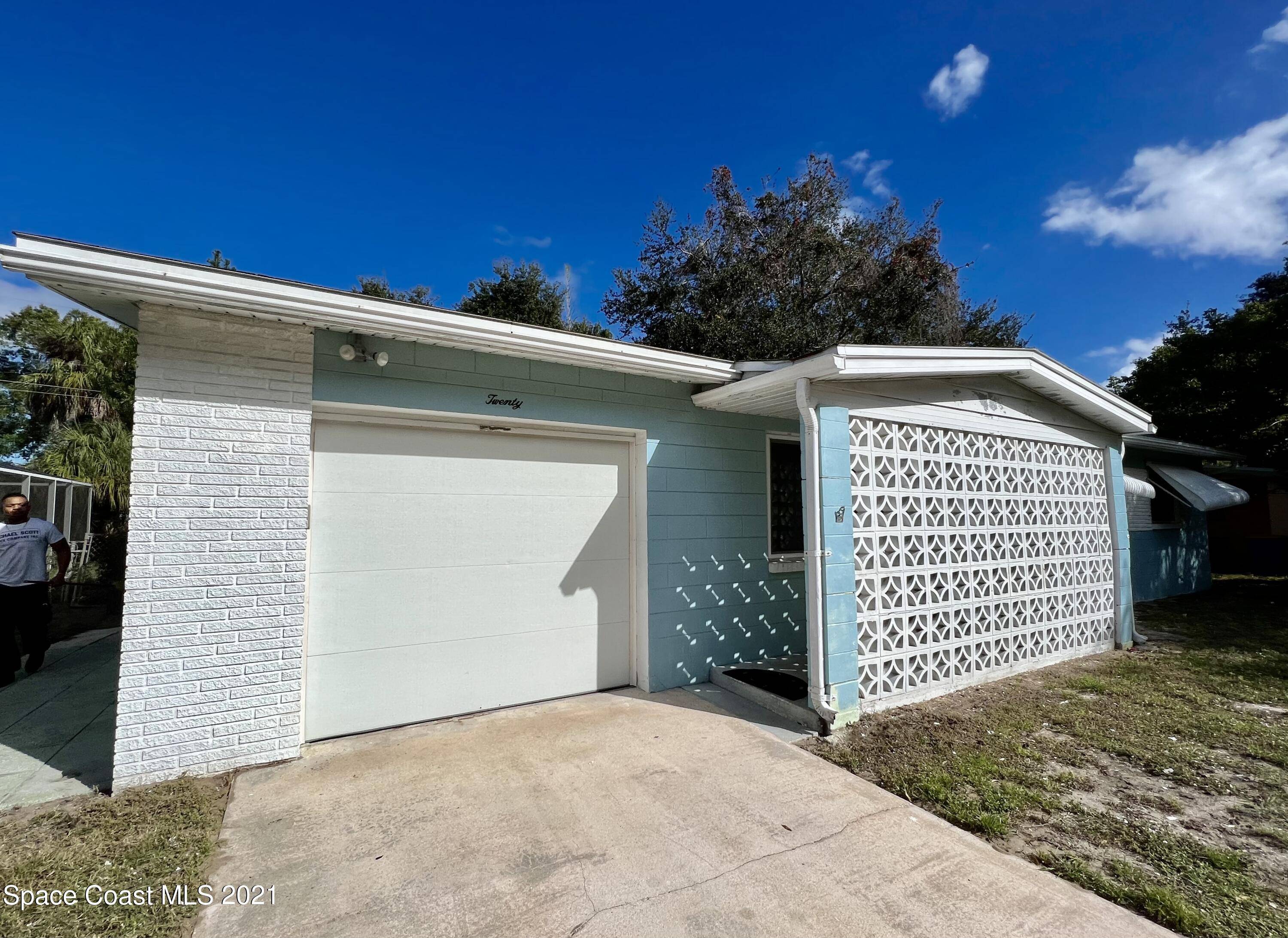 Rockledge, FL 32955,20 Scott LN