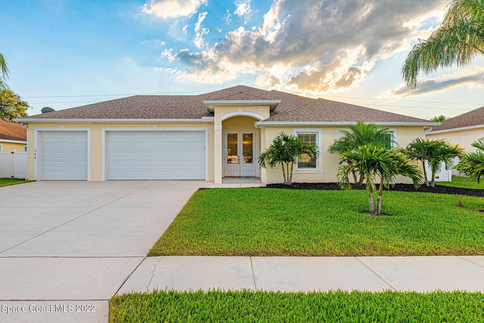 Rockledge, FL 32955,528 Glenbrook CIR