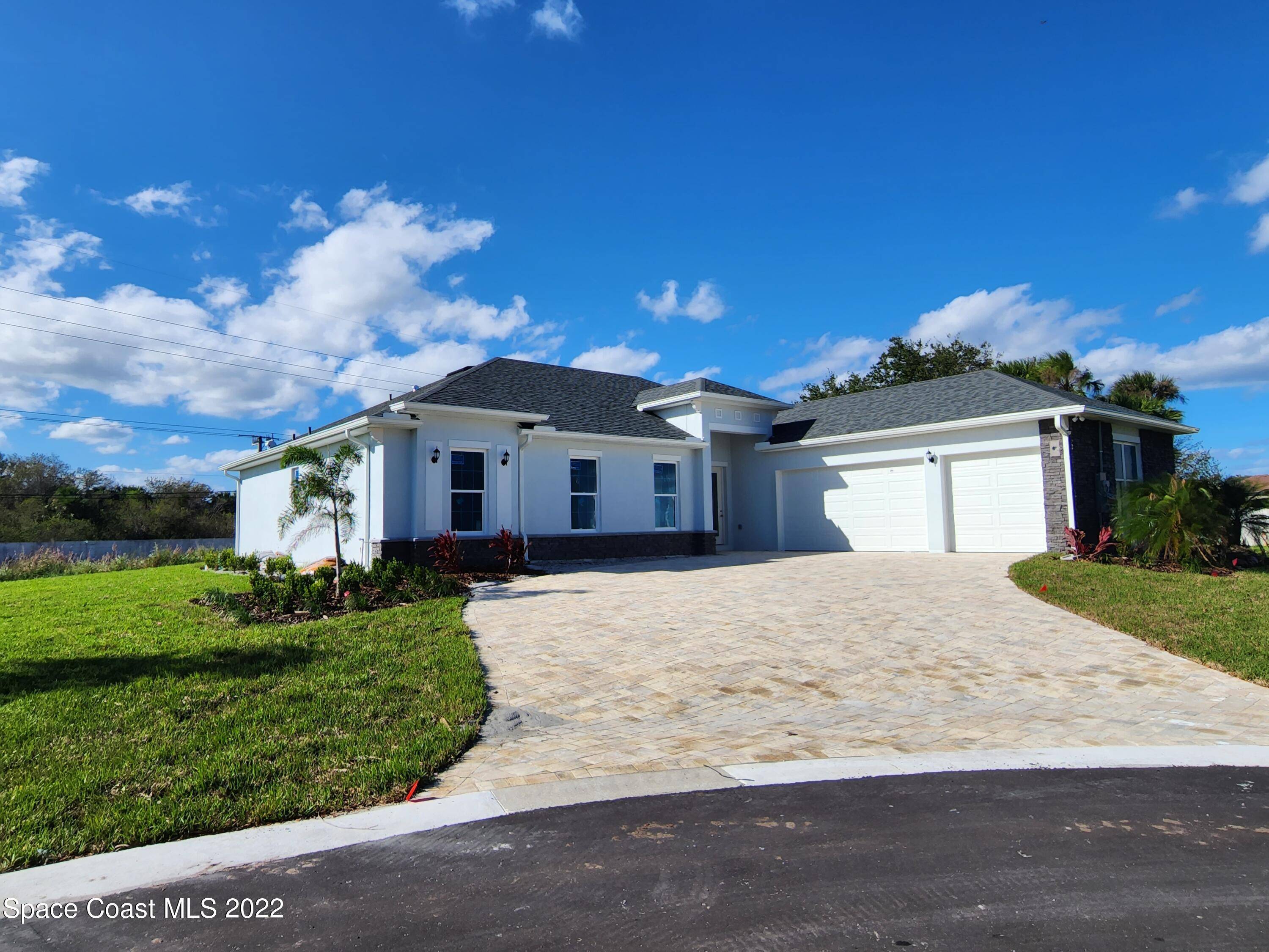 Rockledge, FL 32955,660 Travis CT