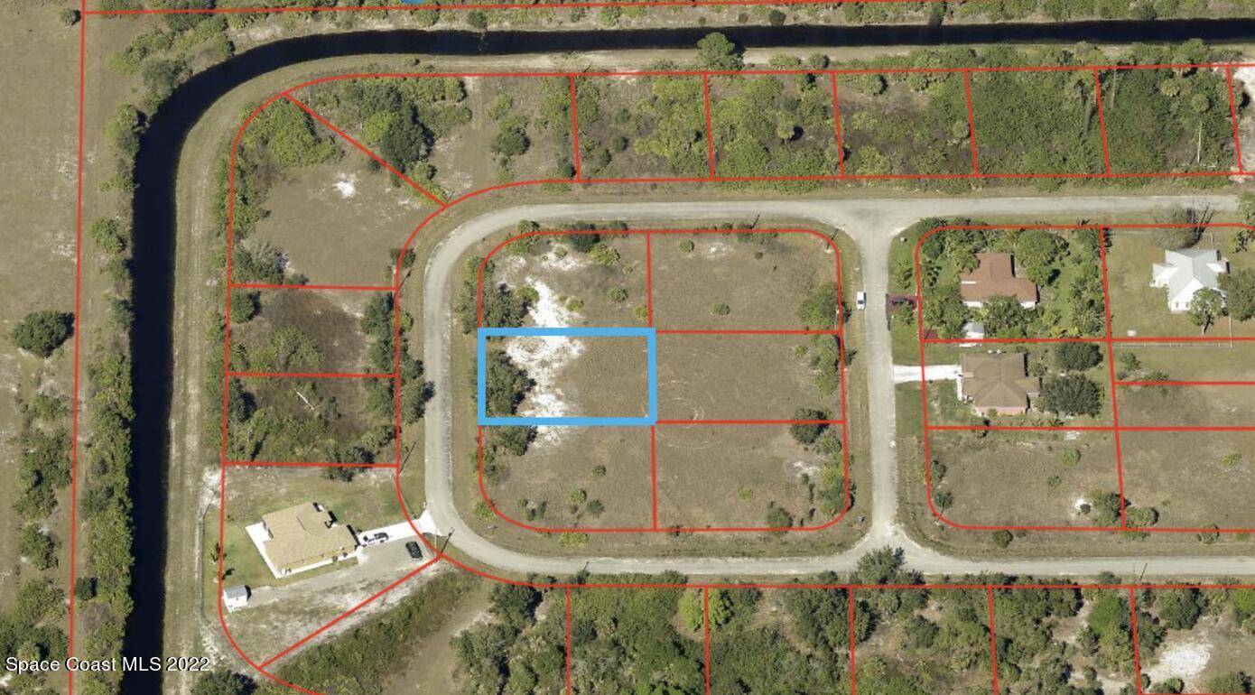 Lehigh Acres, FL 33974,377 Caywood Ave AVE S