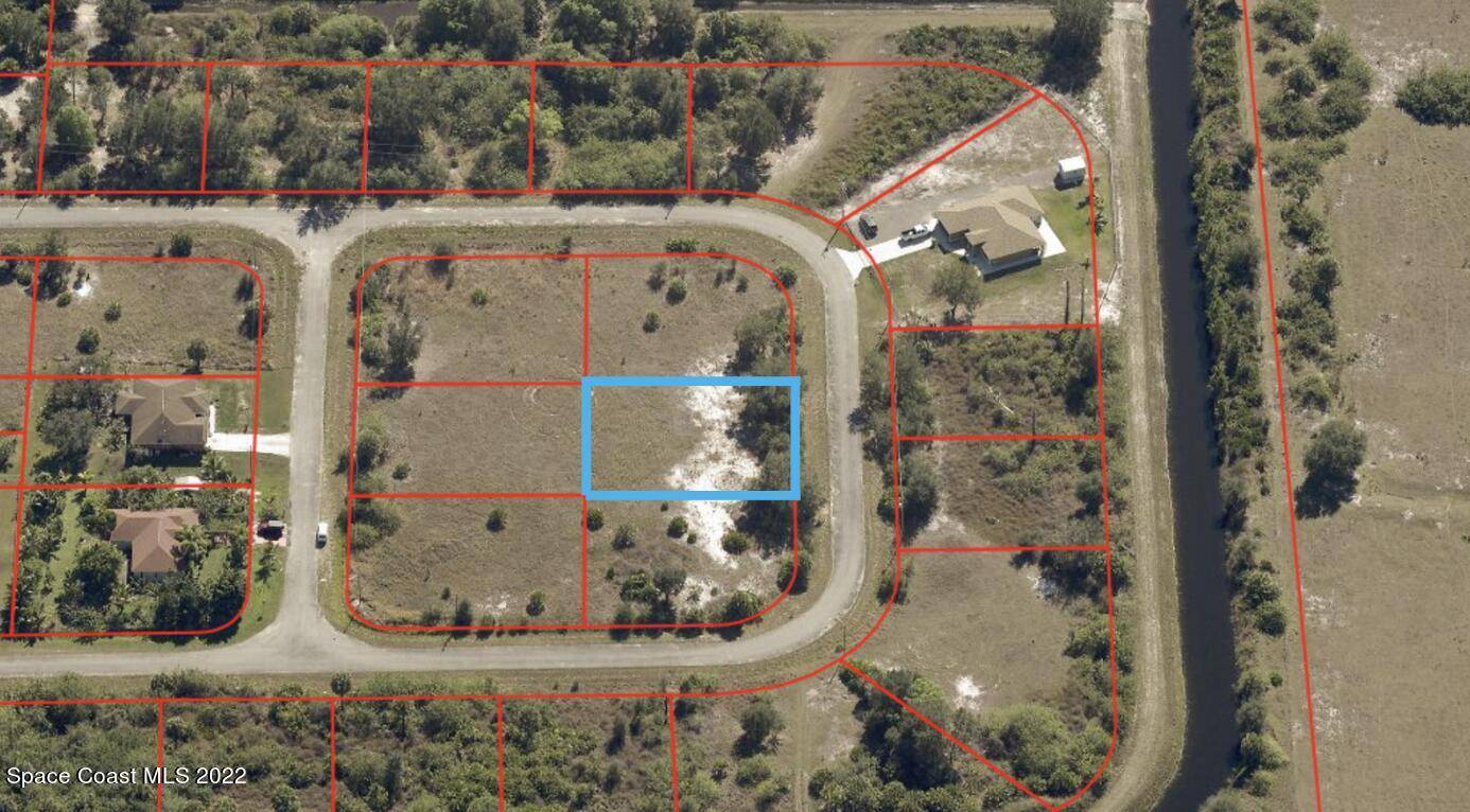 Lehigh Acres, FL 33974,377 Caywood Ave AVE S