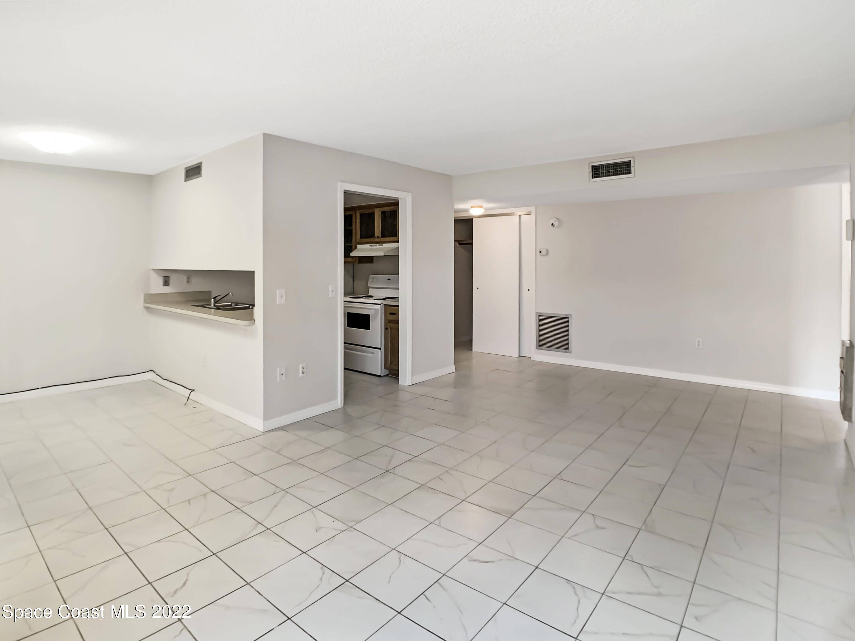 West Melbourne, FL 32904,152 San Paulo CIR #11-152