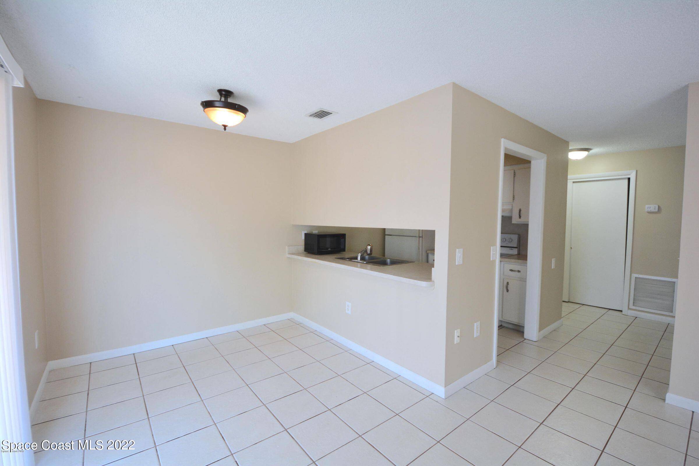 West Melbourne, FL 32904,206 San Paulo CIR #14206