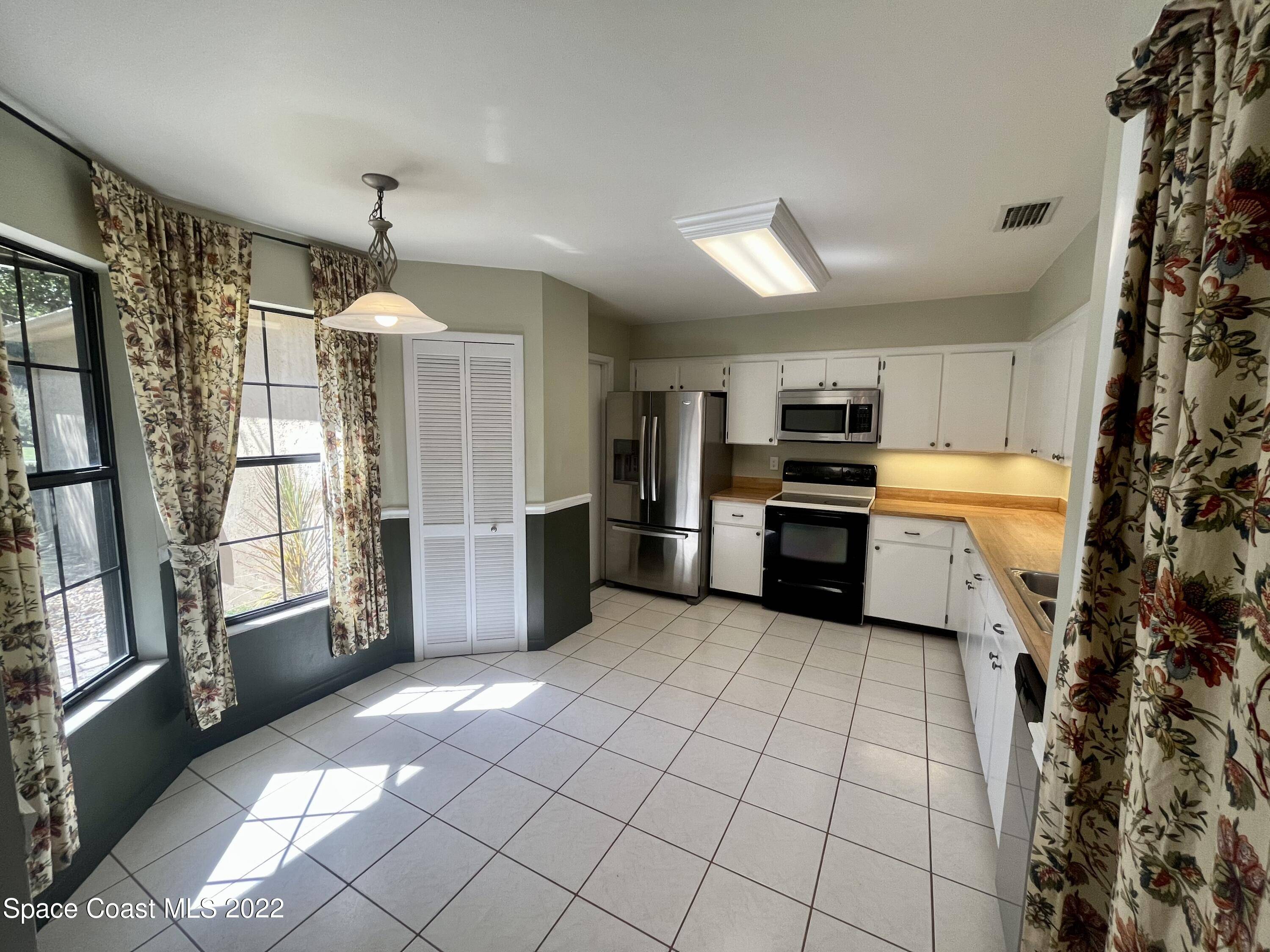 Rockledge, FL 32955,862 Spirea DR