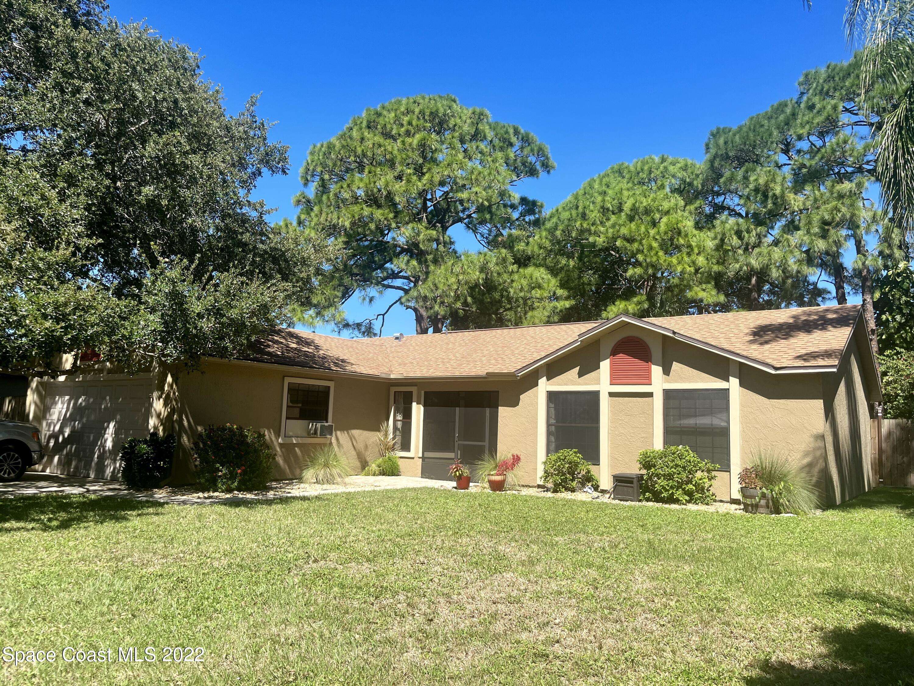 Rockledge, FL 32955,862 Spirea DR