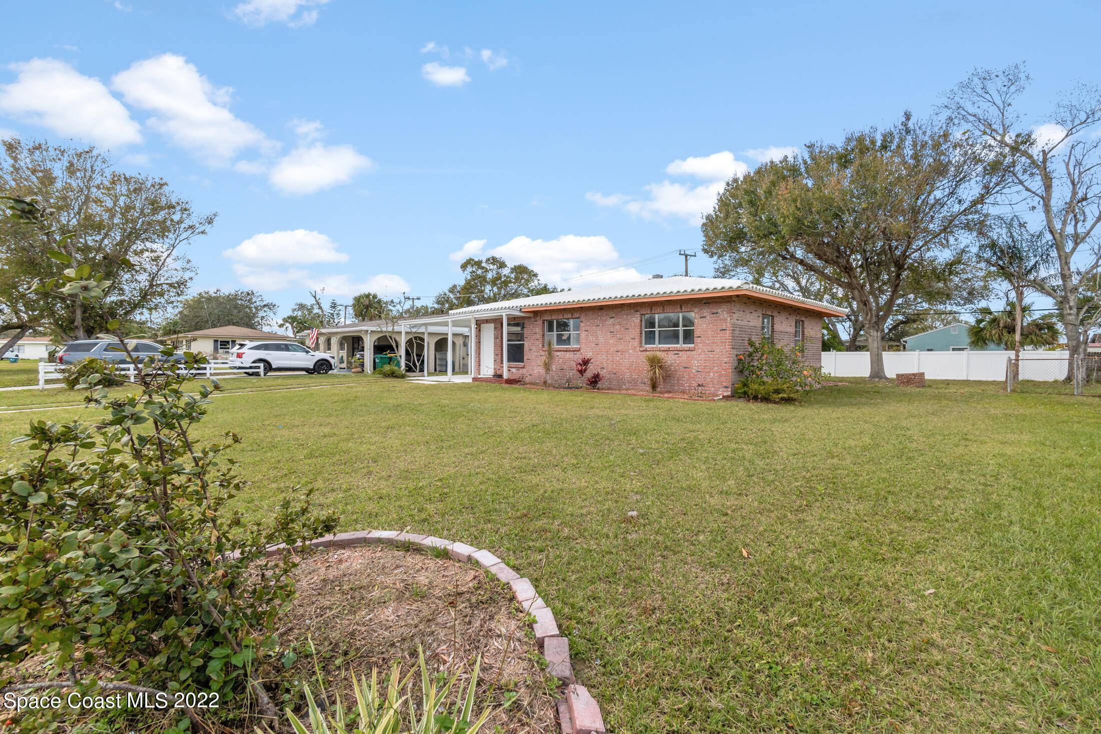 Merritt Island, FL 32952,476 Orange AVE