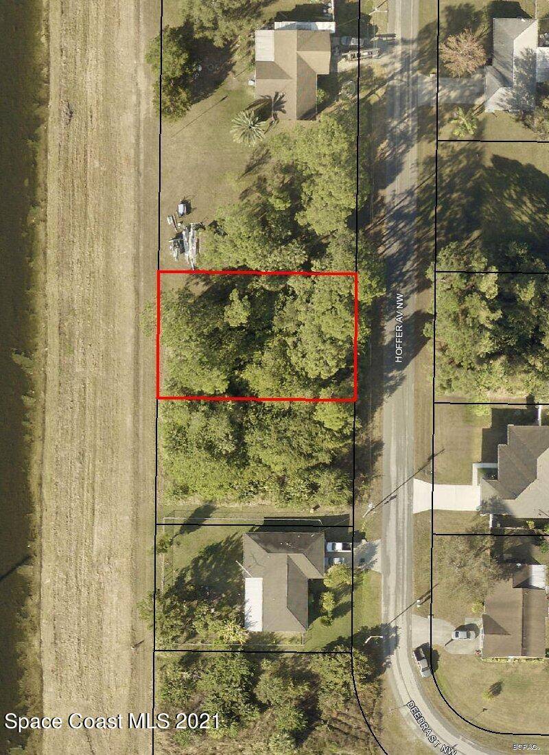 Palm Bay, FL 32907,118 Hoffer AVE NW