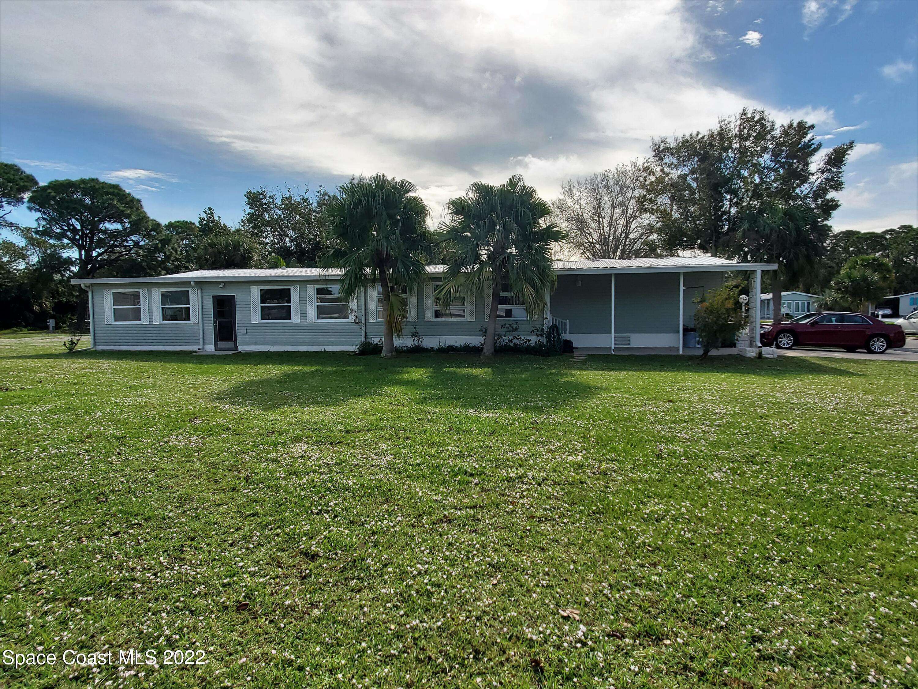 Barefoot Bay, FL 32976,649 Marlin CIR SW