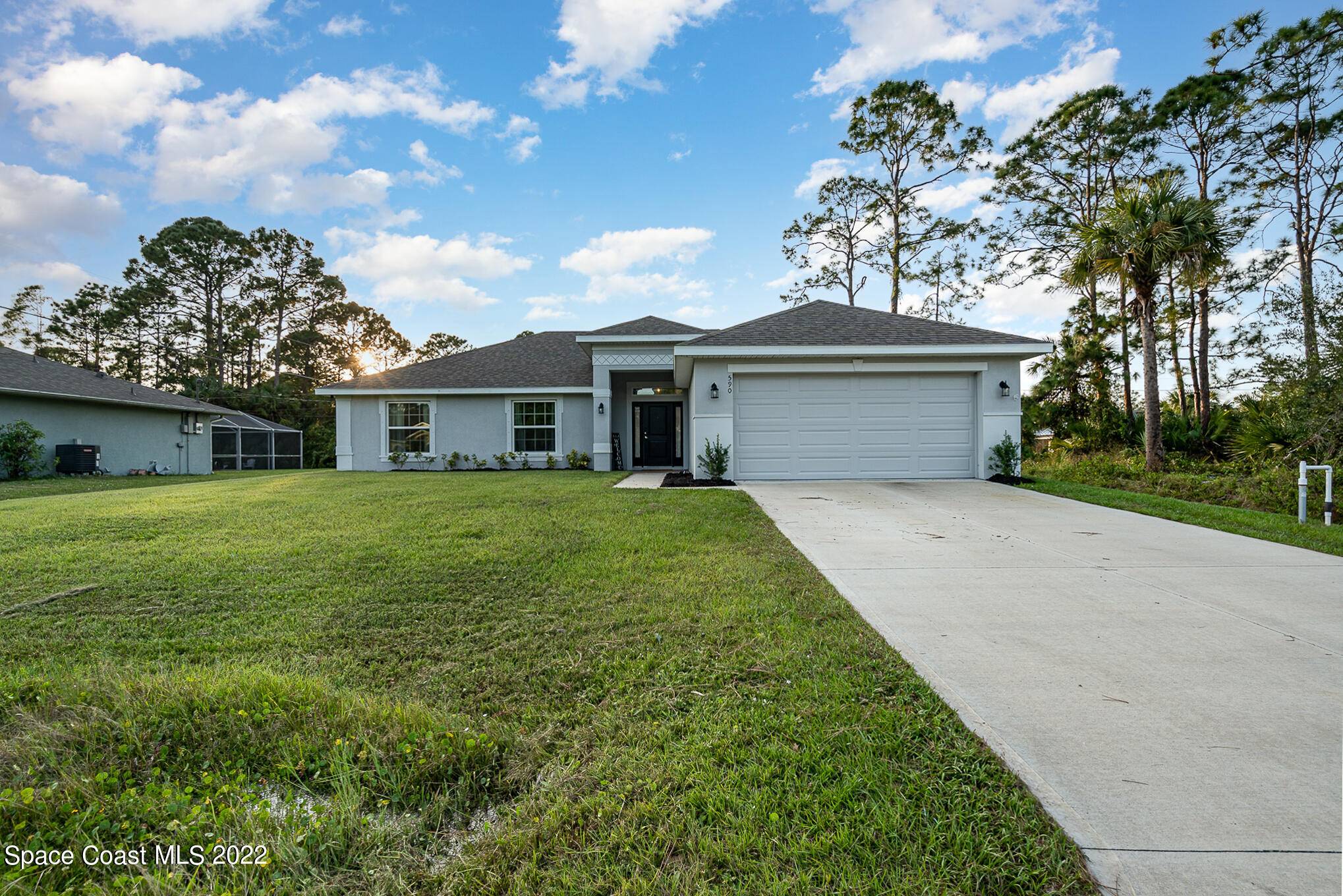 Palm Bay, FL 32908,590 David CIR SW