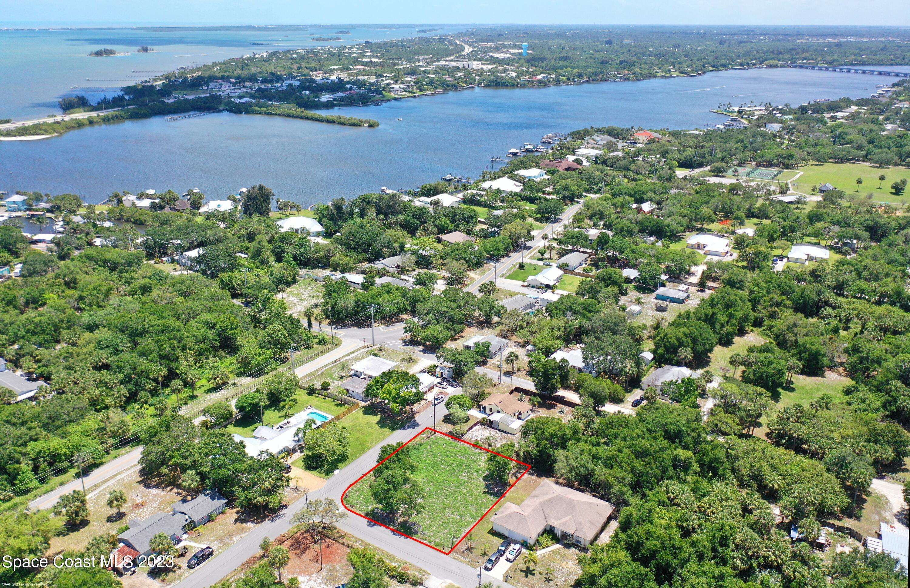 Micco, FL 32976,3855 Palm AVE