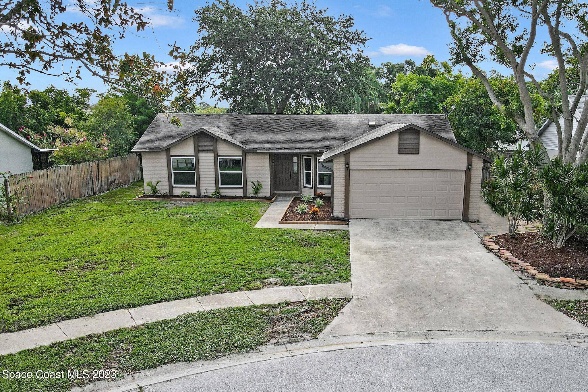 Rockledge, FL 32955,829 Aloe CT