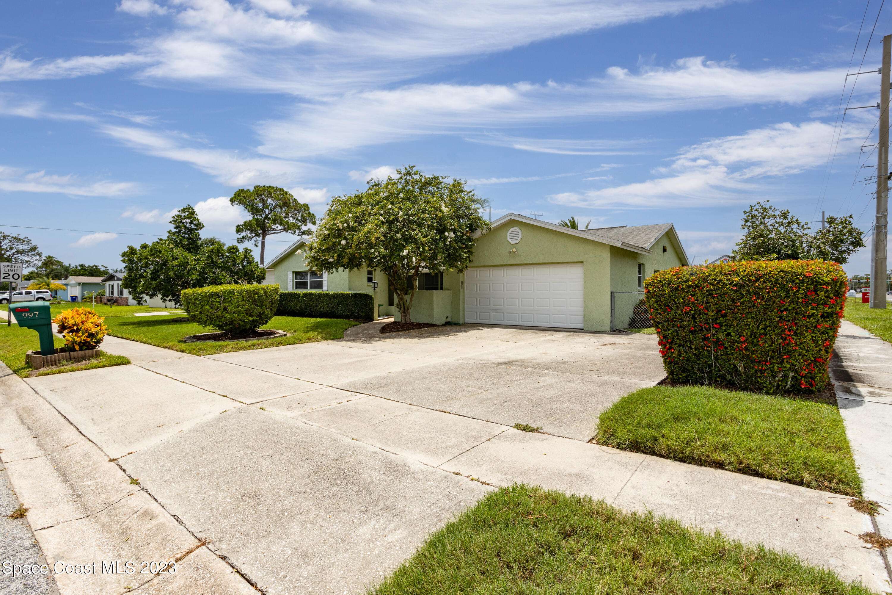 Rockledge, FL 32955,997 Nagle DR