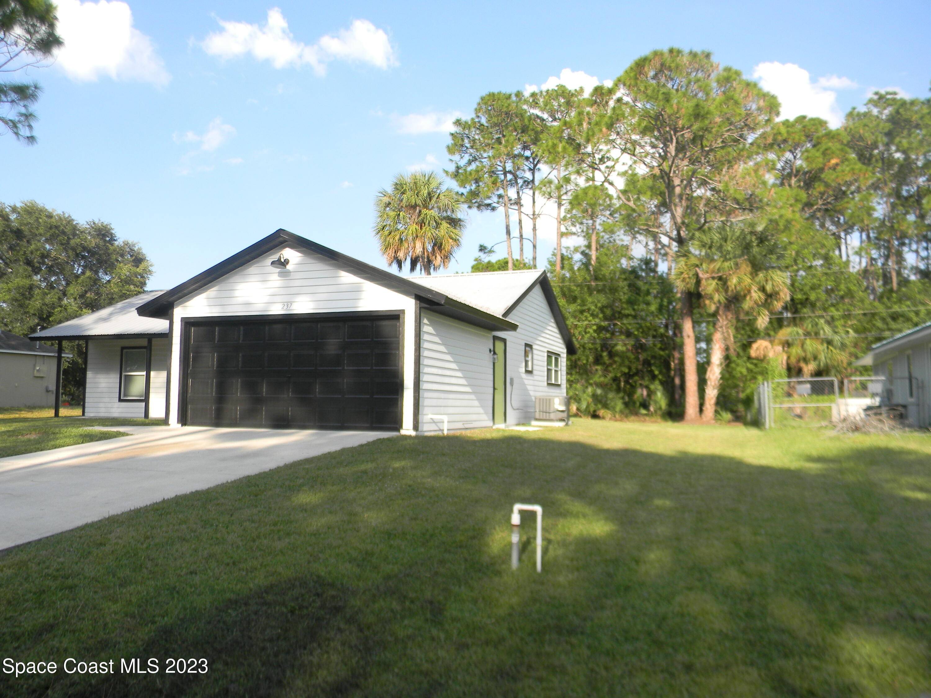 Palm Bay, FL 32907,237 Higgins AVE NW