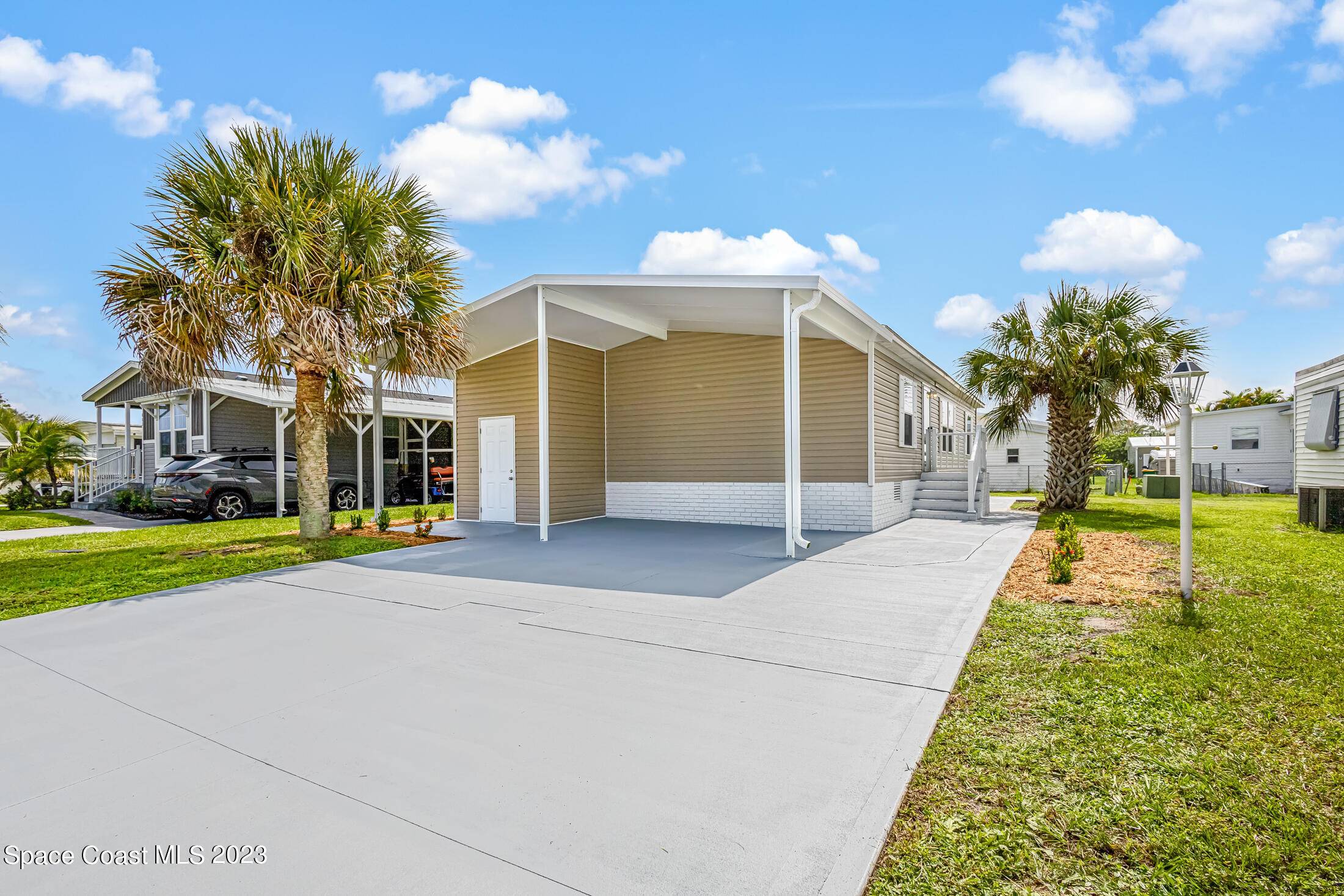 Sebastian, FL 32976,883 Cashew CIR