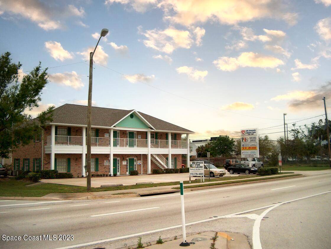 West Melbourne, FL 32904,2100 W New Haven AVE