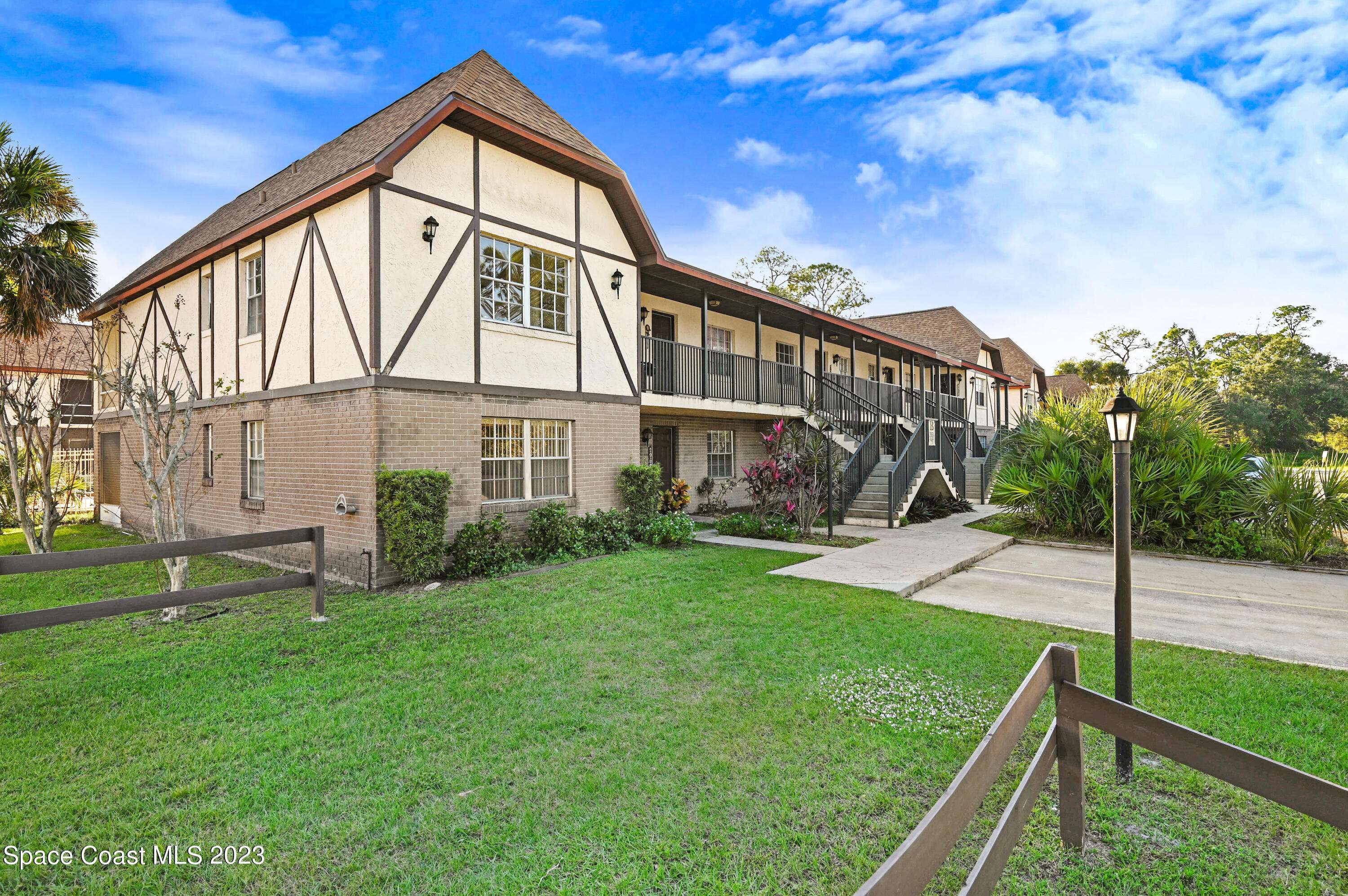 Titusville, FL 32780,2958 Sir Hamilton CIR #1