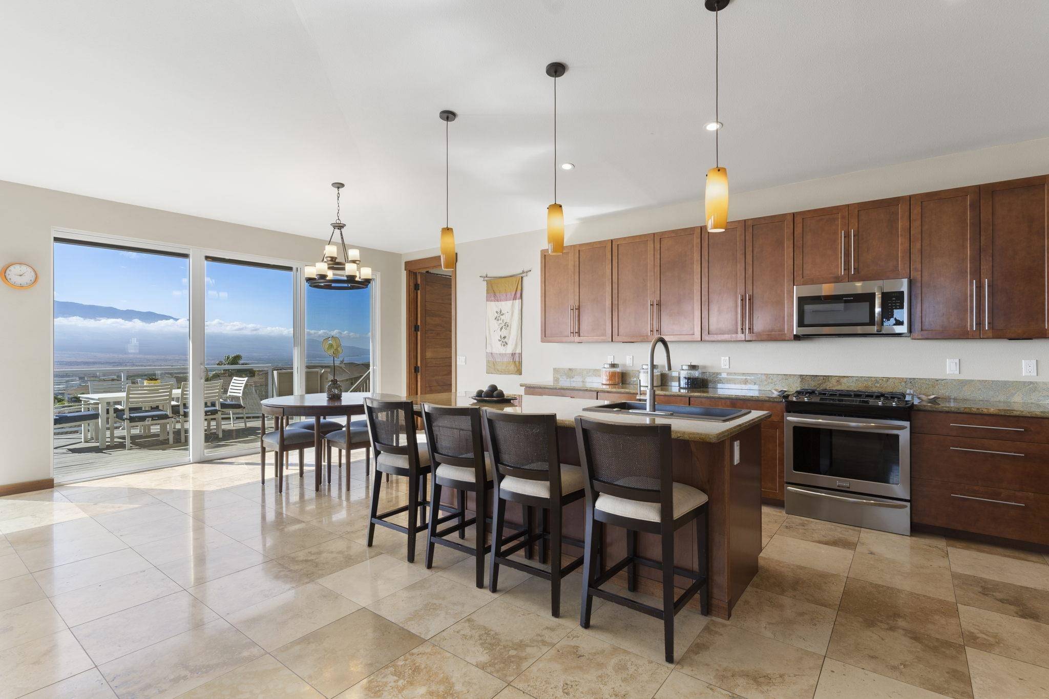 Wailuku, HI 96793,68 Papakapu Pl