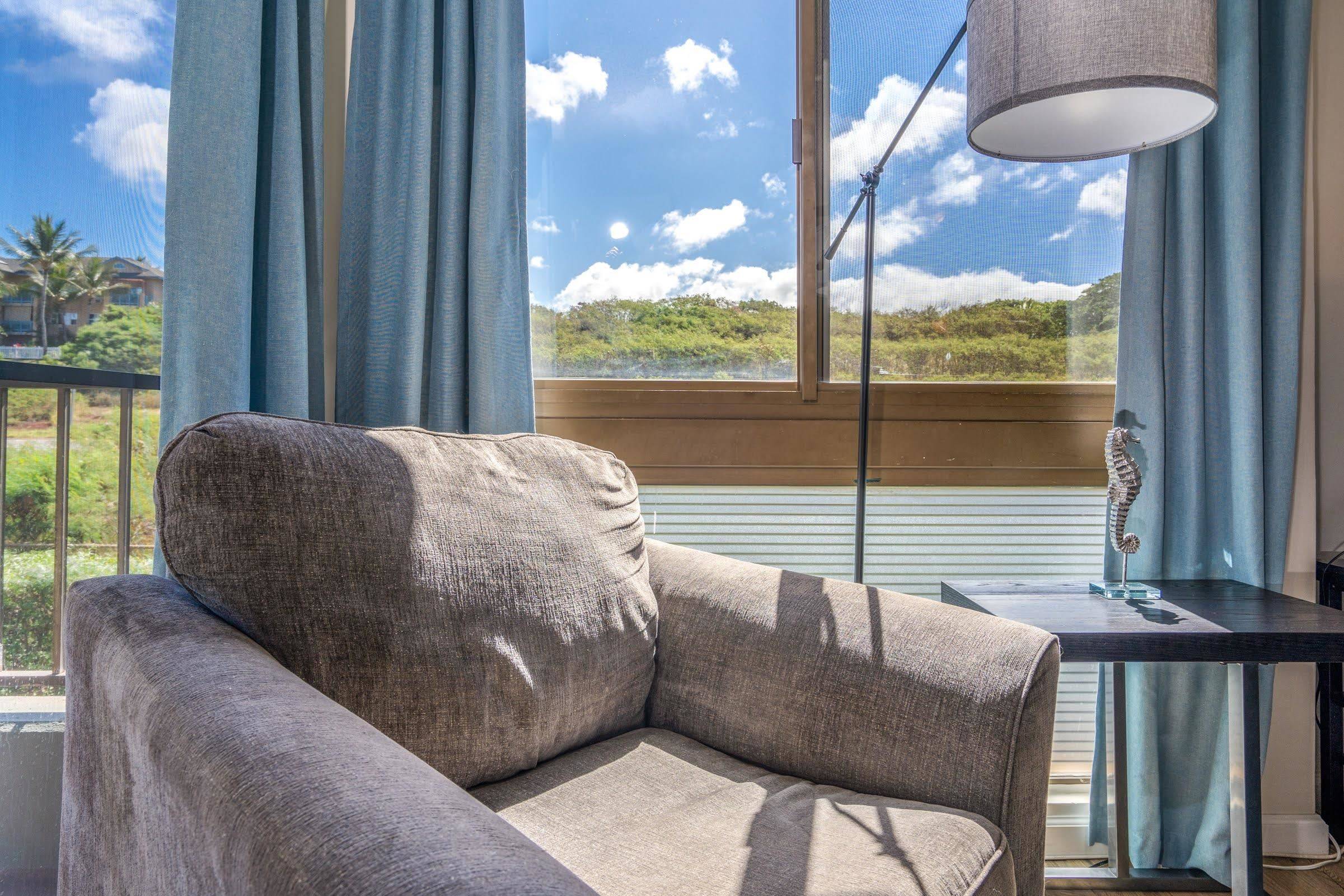 Lahaina, HI 96761,4310 Lower Honoapiilani Rd #318