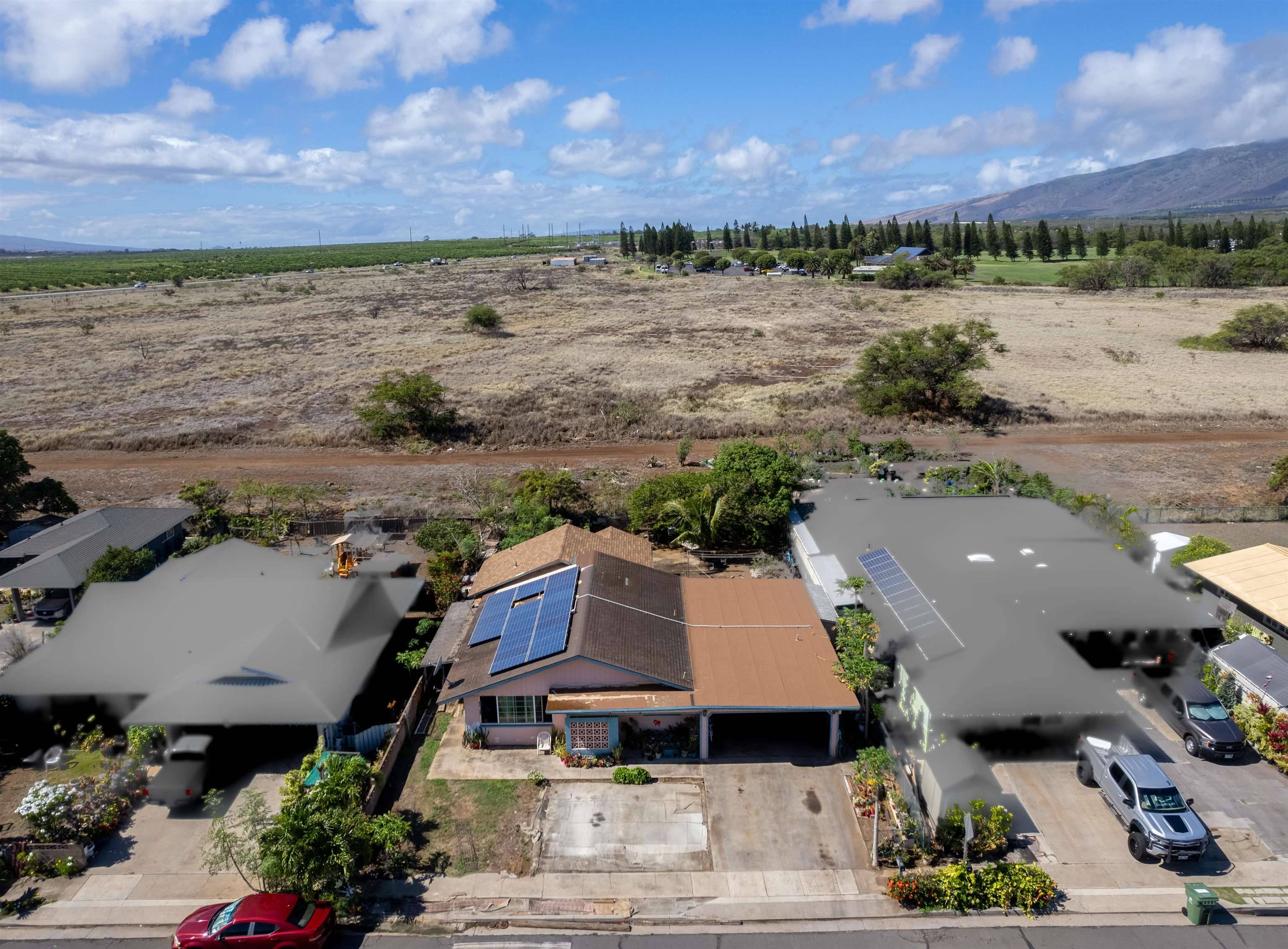 Kahului, HI 96732,1073 Makalii St