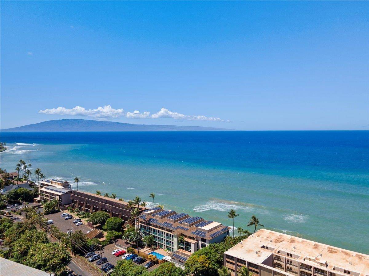 Lahaina, HI 96761,3765 Lower Honoapiilani Rd #103