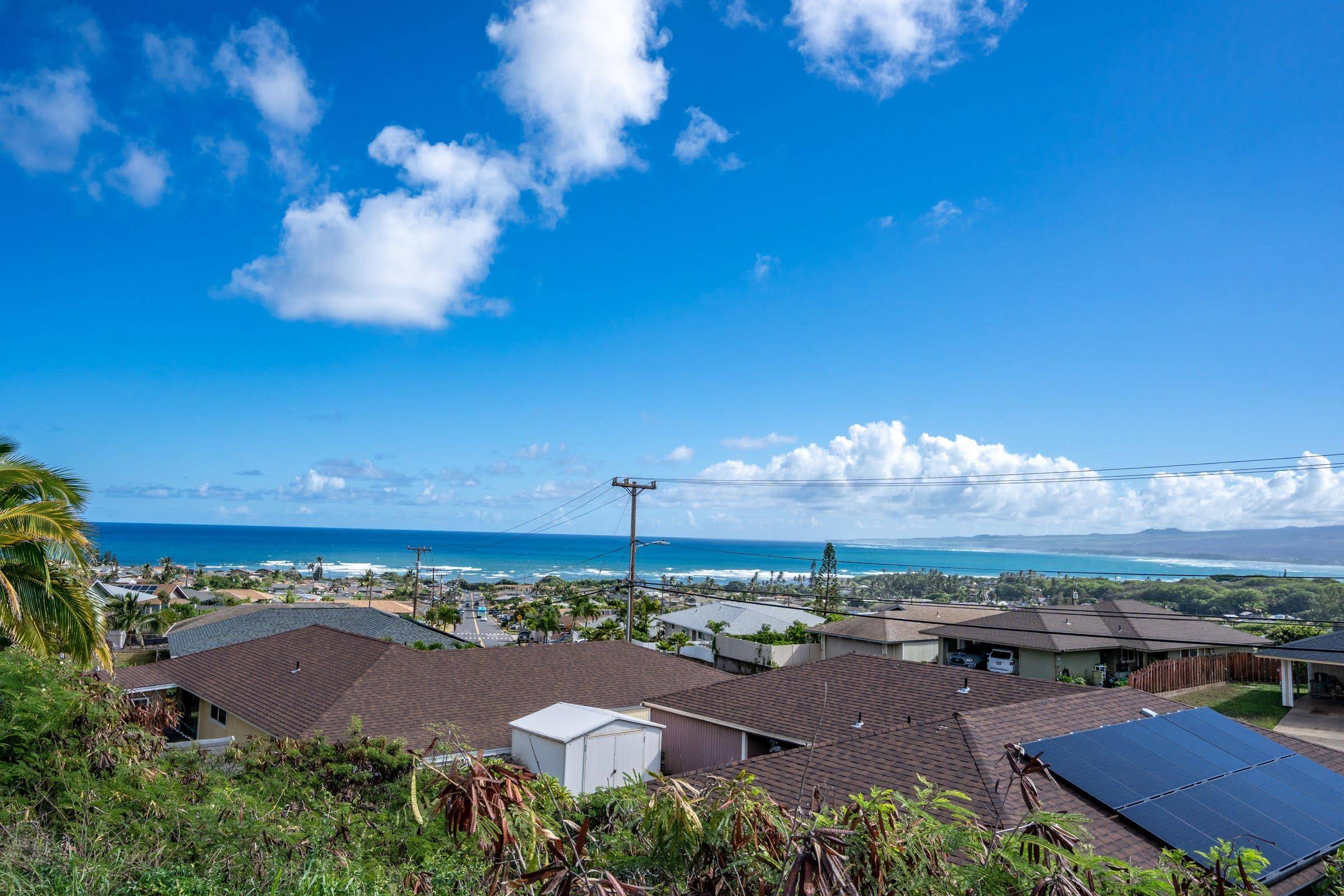 Wailuku, HI 96793,939 Hoomau St