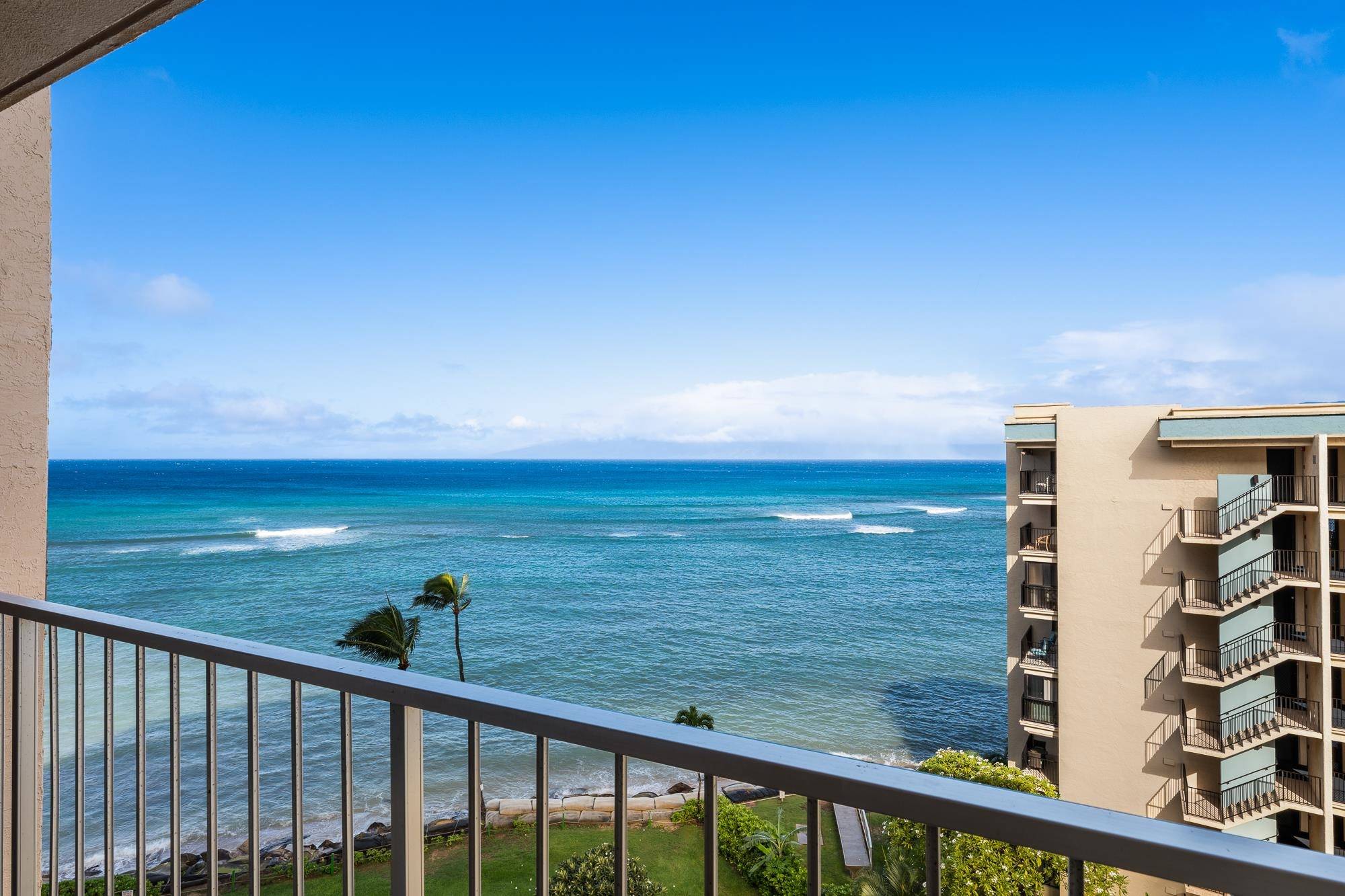 Lahaina, HI 96761,4365 Lower Honoapiilani Rd #806