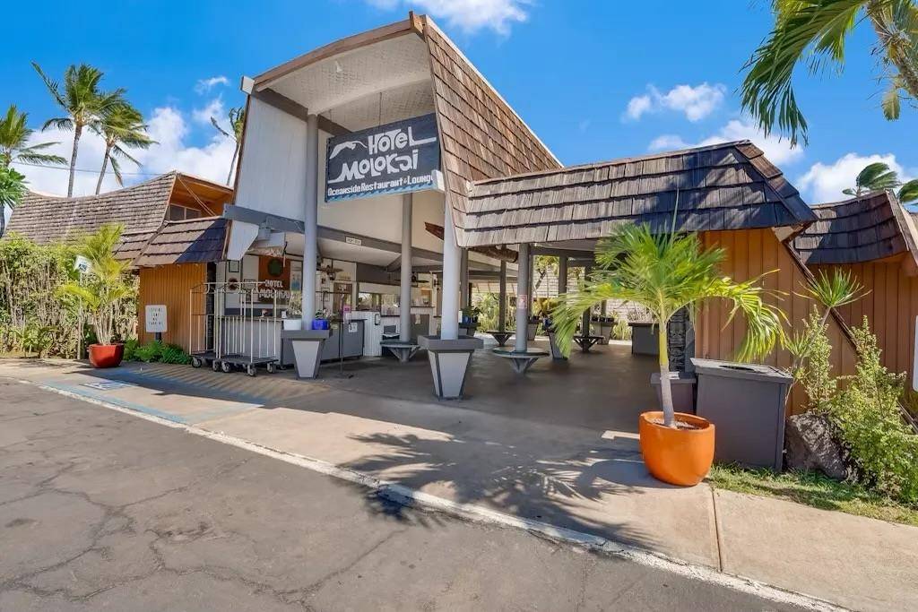 Kaunakakai, HI 96748,1300 Kamehameha V Hwy #202