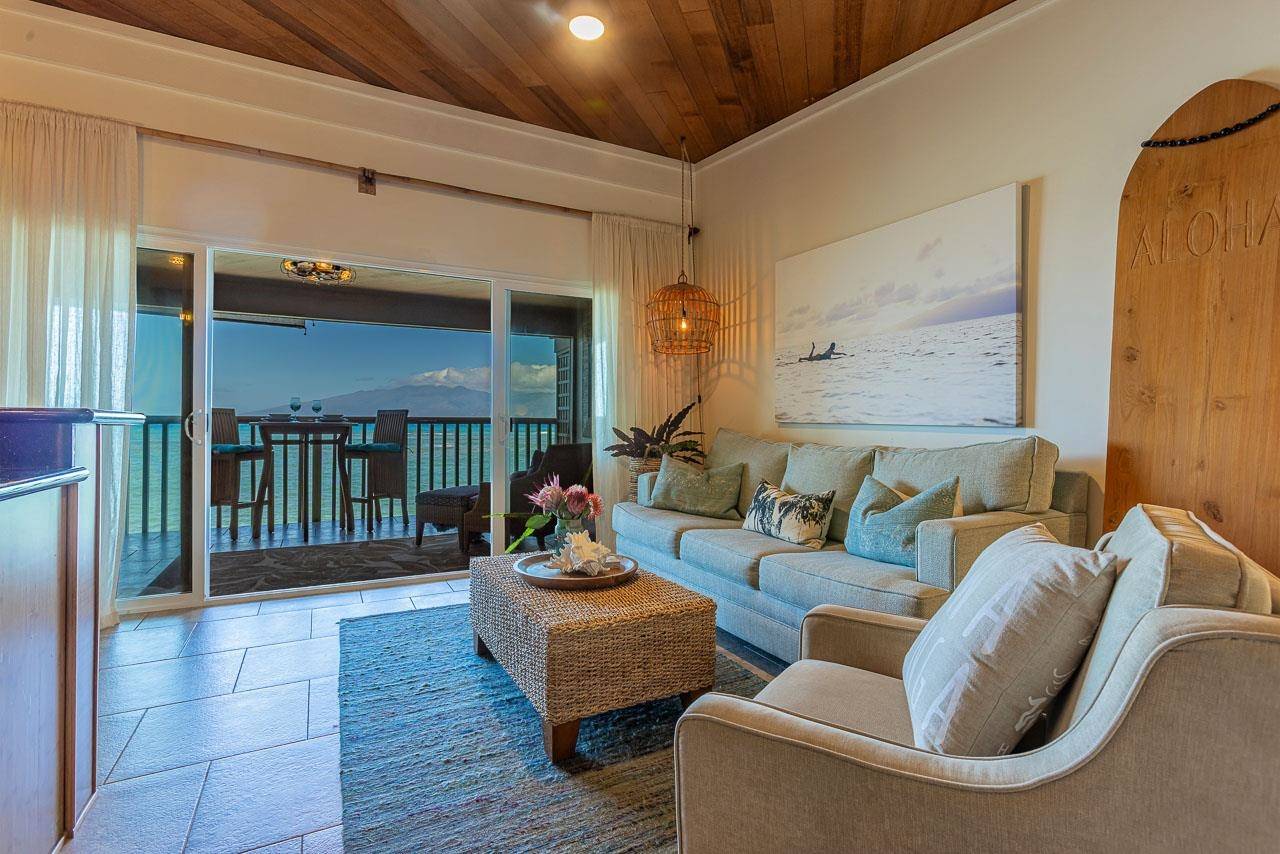 Lahaina, HI 96761,4435 Lower Honoapiilani Rd #212