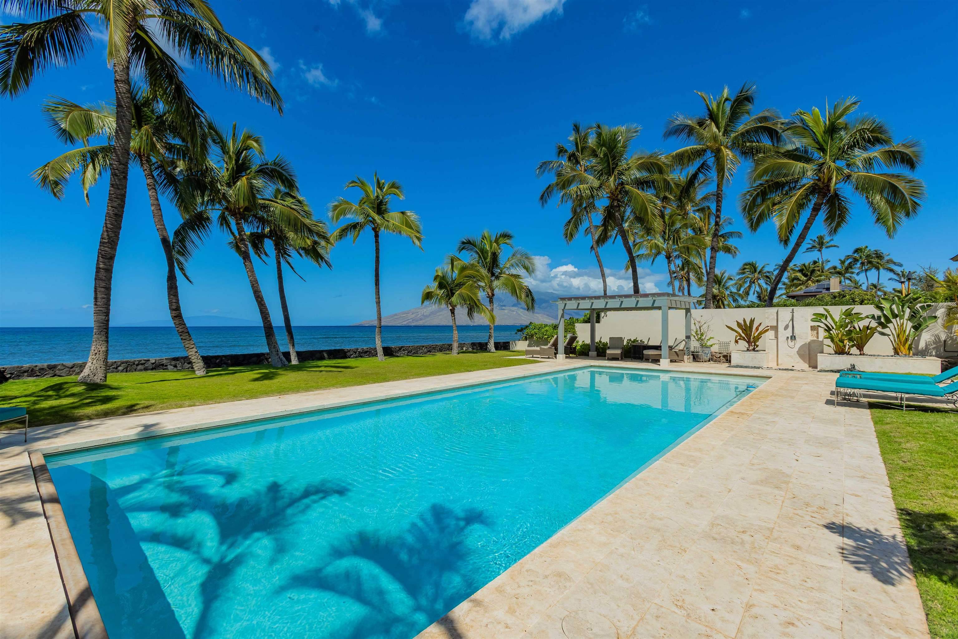 Kihei, HI 96753,1702 Halama St