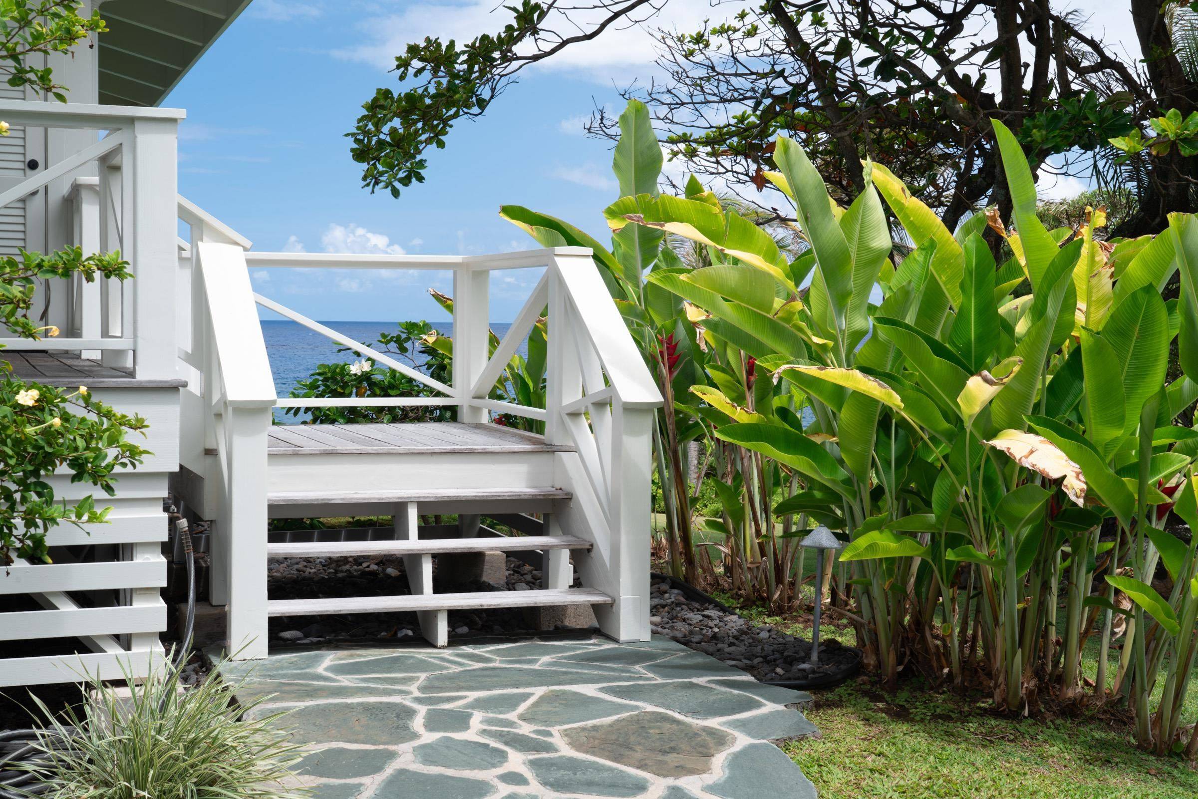 Hana, HI 96713,51 Kapohue Rd