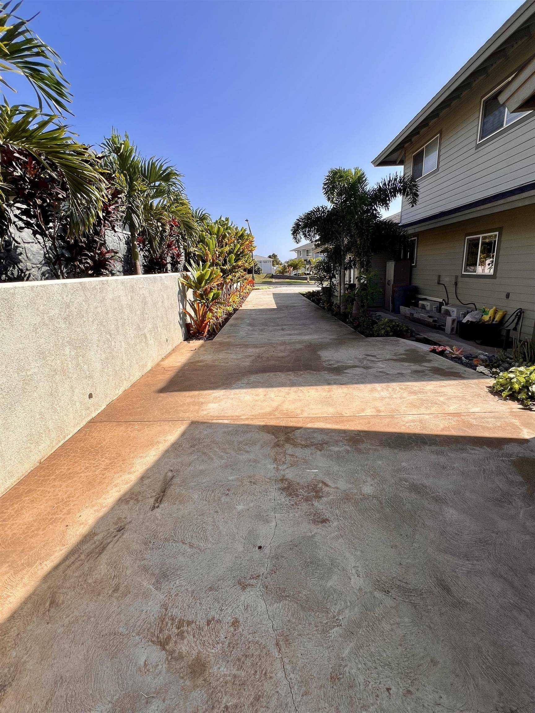 Wailuku, HI 96793,103 Moolu Cir
