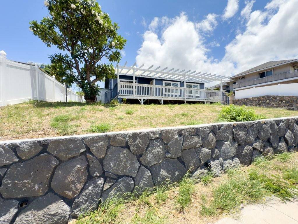 Kahului, HI 96732,225 S Papa Ave