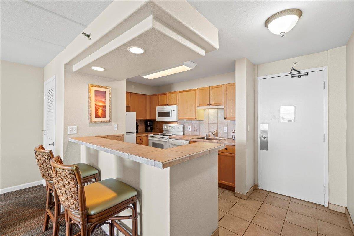 Lahaina, HI 96761,4327 Lower Honoapiilani Rd #802