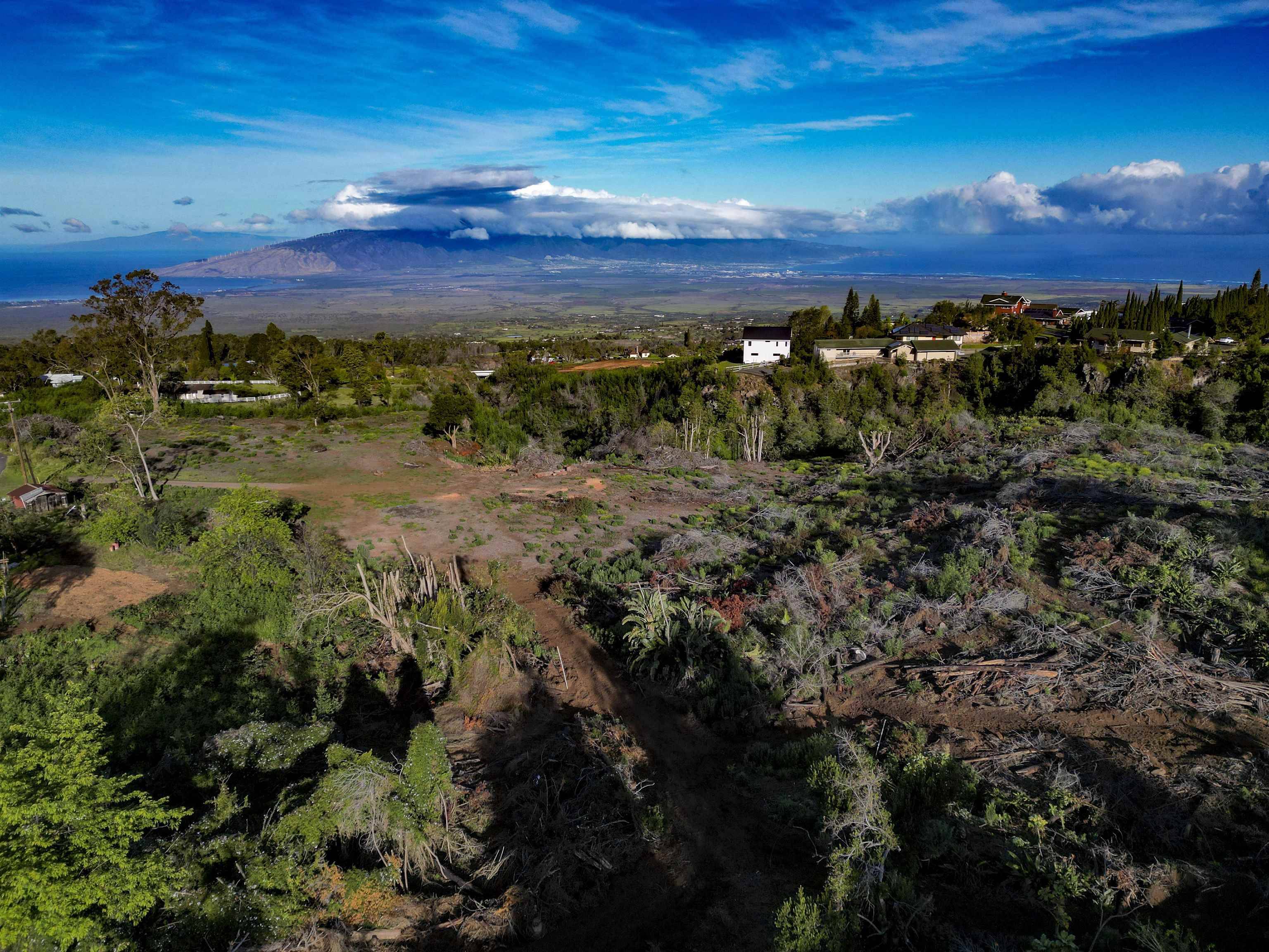 Kula, HI 96790,0 Haleakala Hwy #Unit A