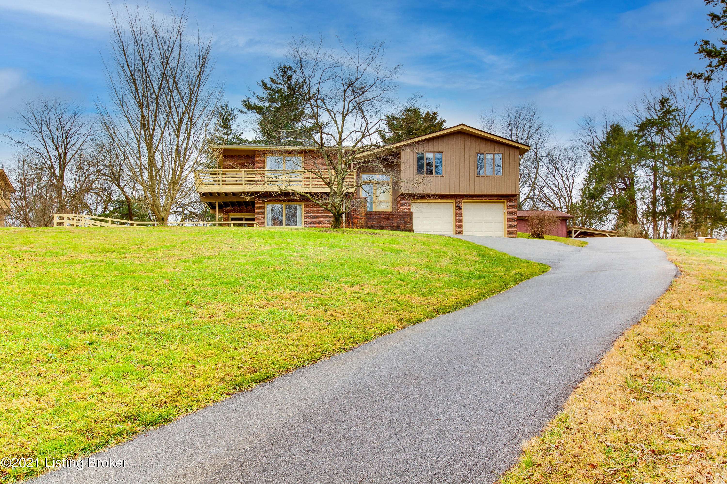 Prospect, KY 40059,10100 Covered Bridge Rd