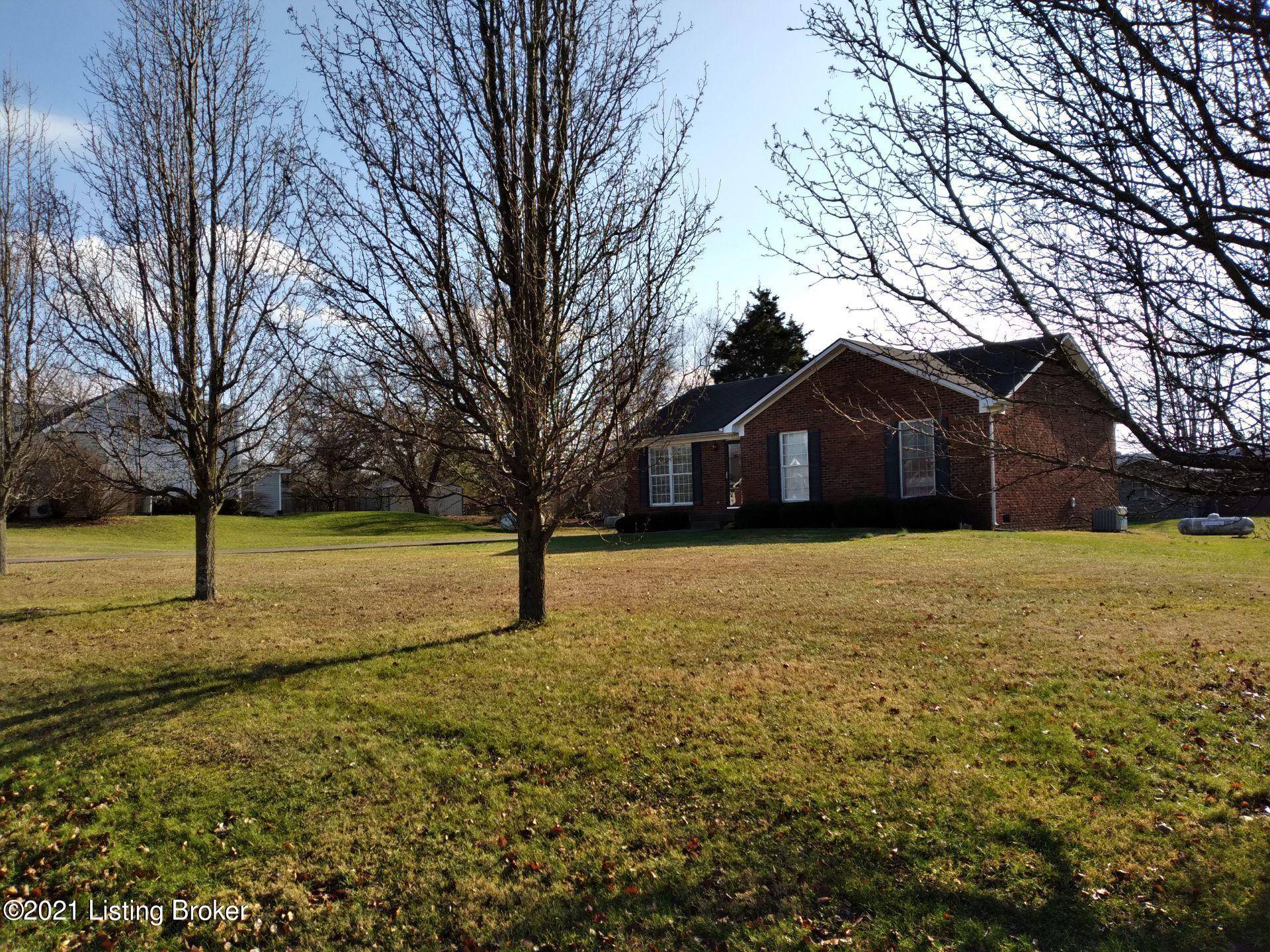 La Grange, KY 40031,1718 Crystal Dr