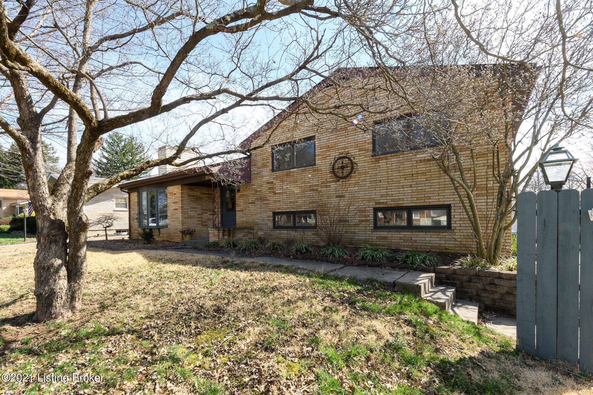 Louisville, KY 40219,1118 Farman Ct