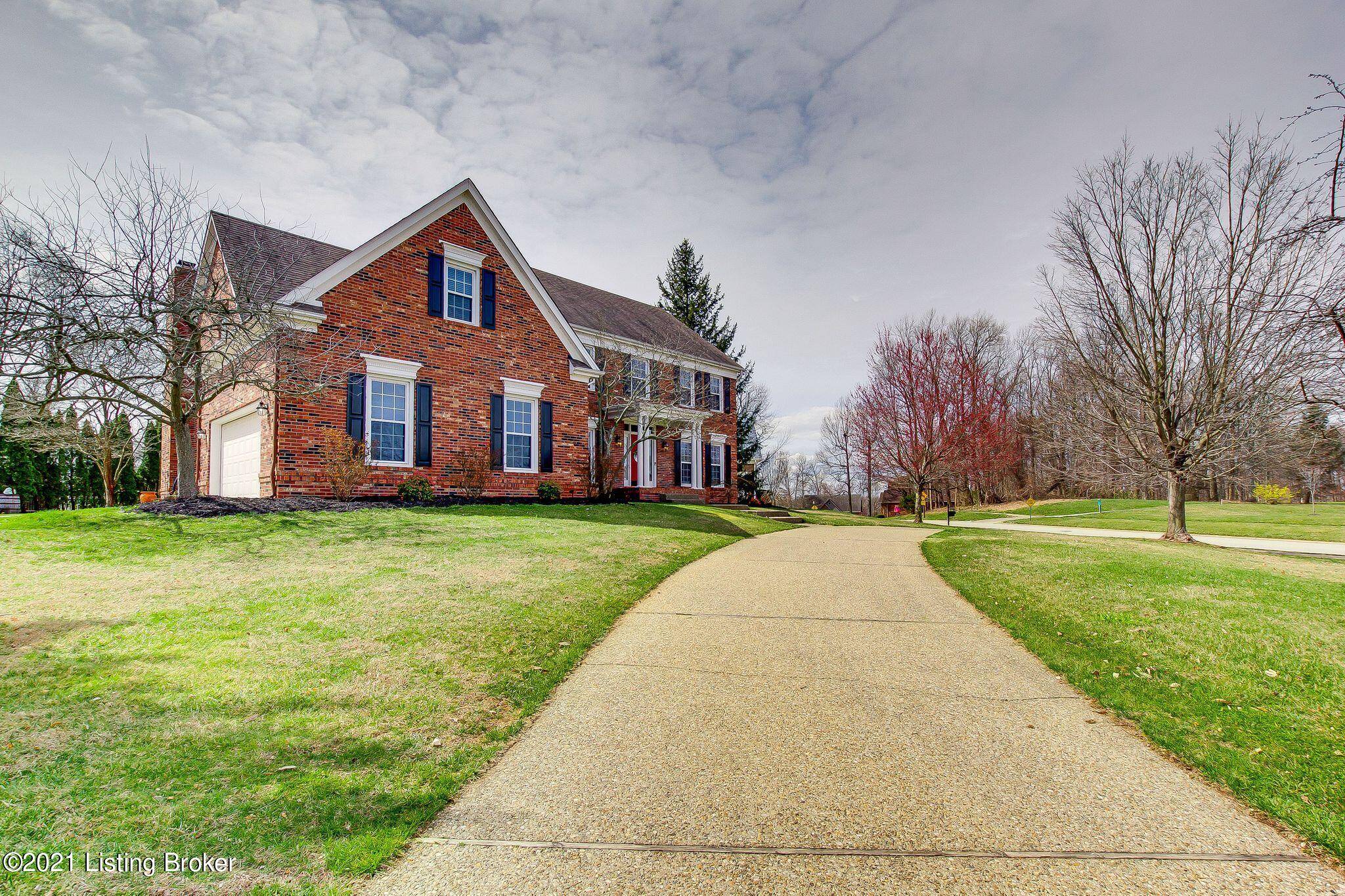 Prospect, KY 40059,10700 Taylor Farm Ct