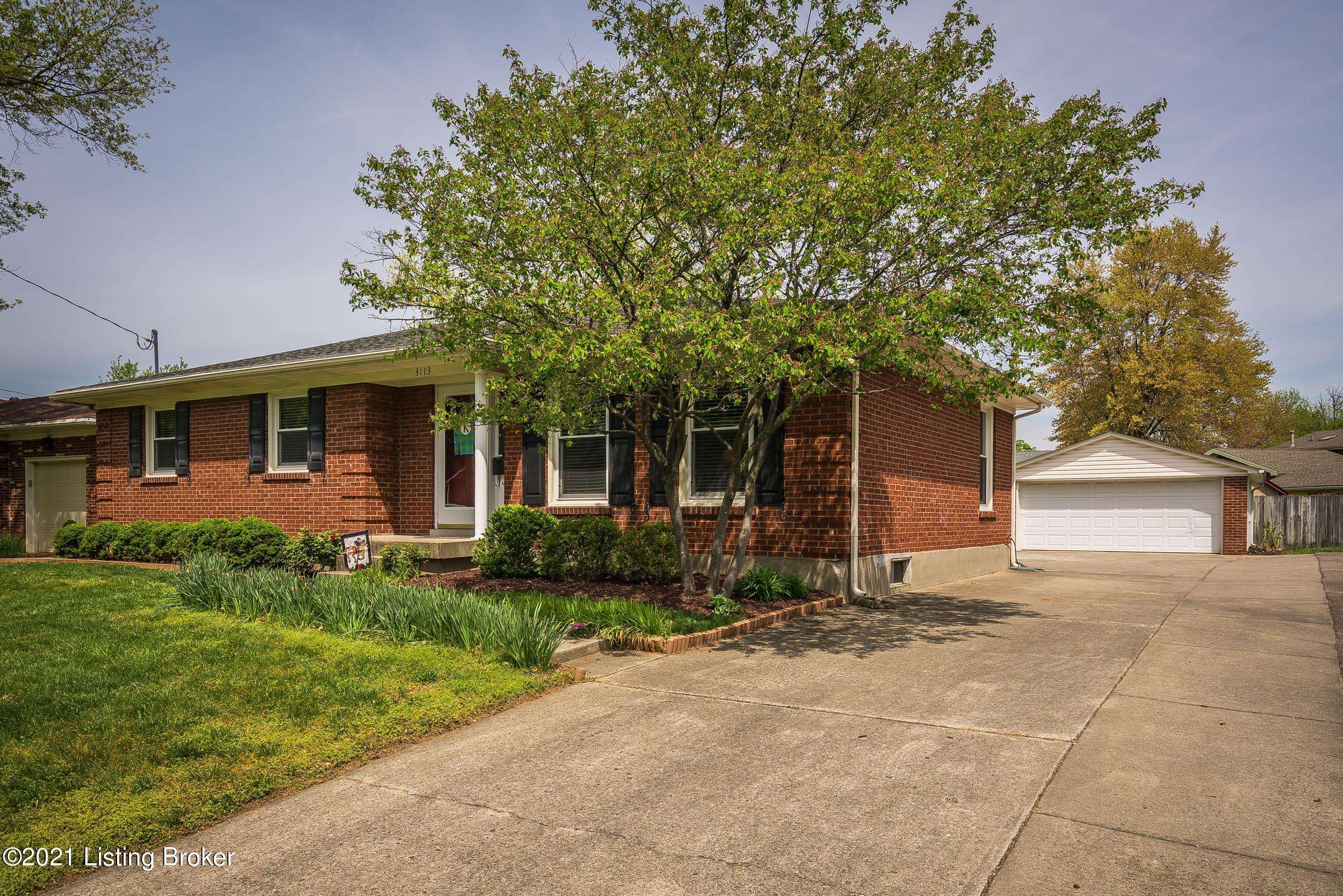 Louisville, KY 40220,3113 Cromarty WAY