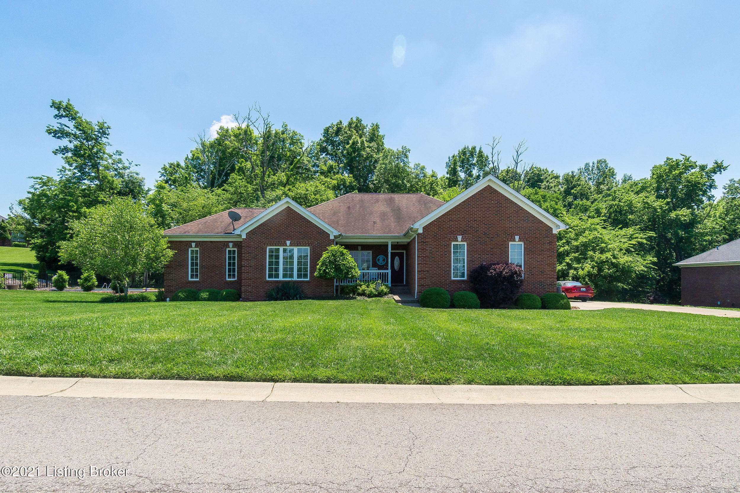 Taylorsville, KY 40071,295 Early Wyne Dr