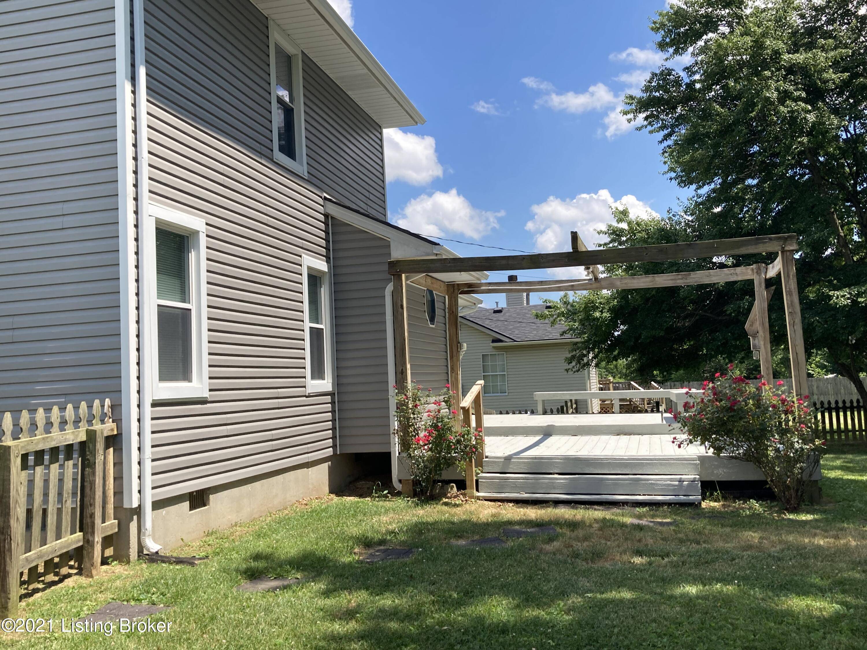 Simpsonville, KY 40067,506 Garden Ct