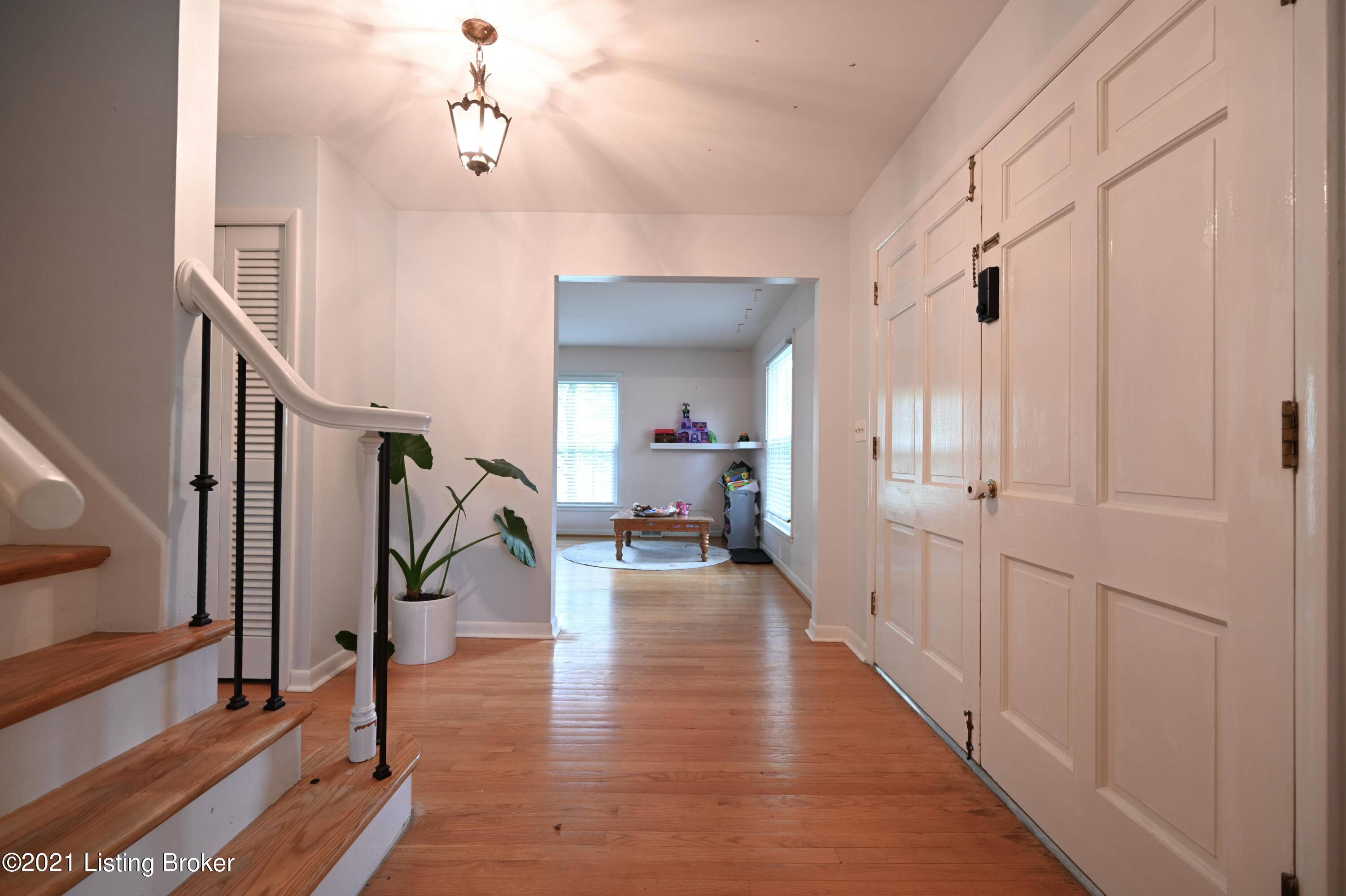Louisville, KY 40291,7725 Nalan Dr